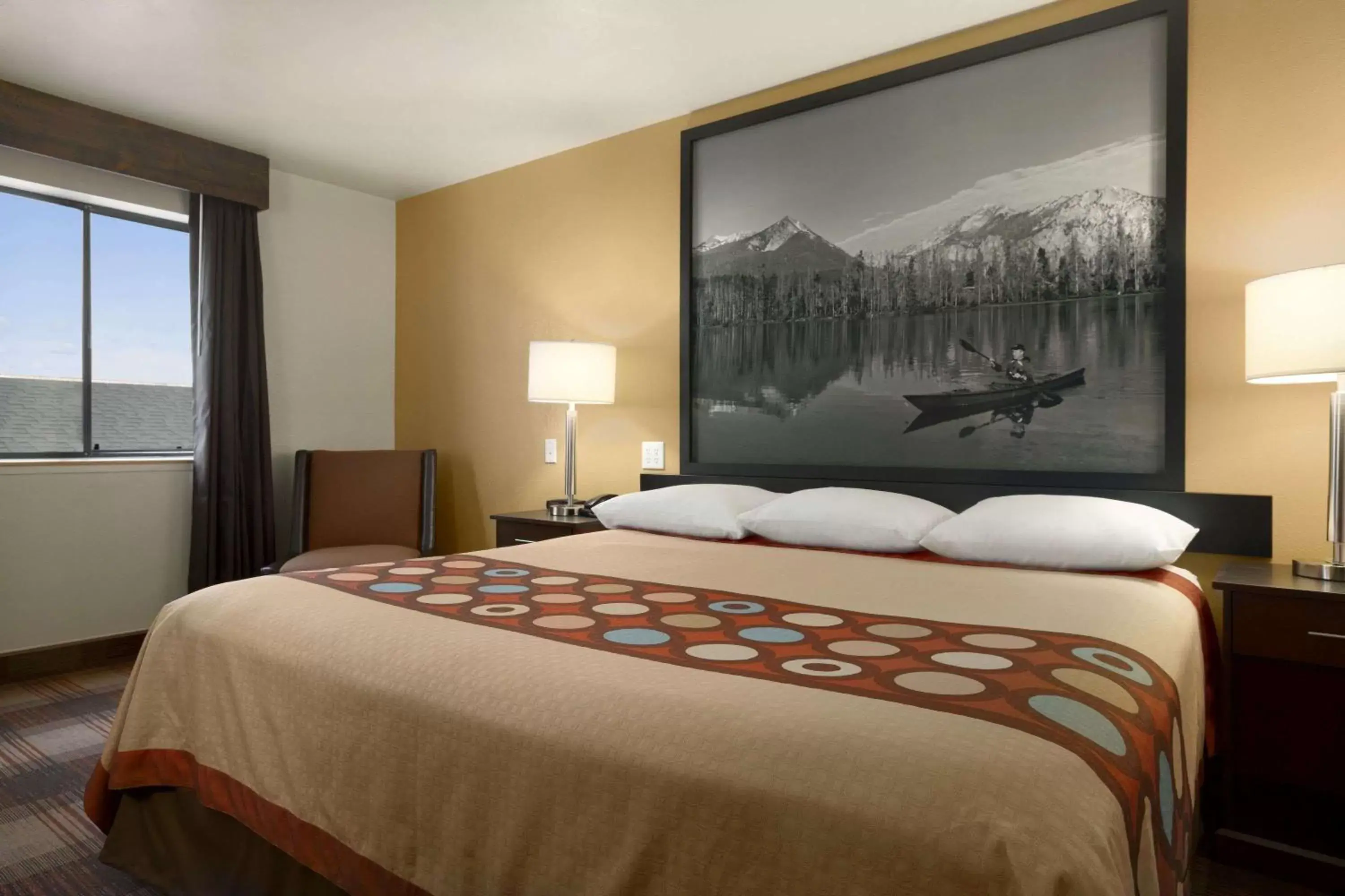 Photo of the whole room, Bed in Super 8 by Wyndham Idaho Falls