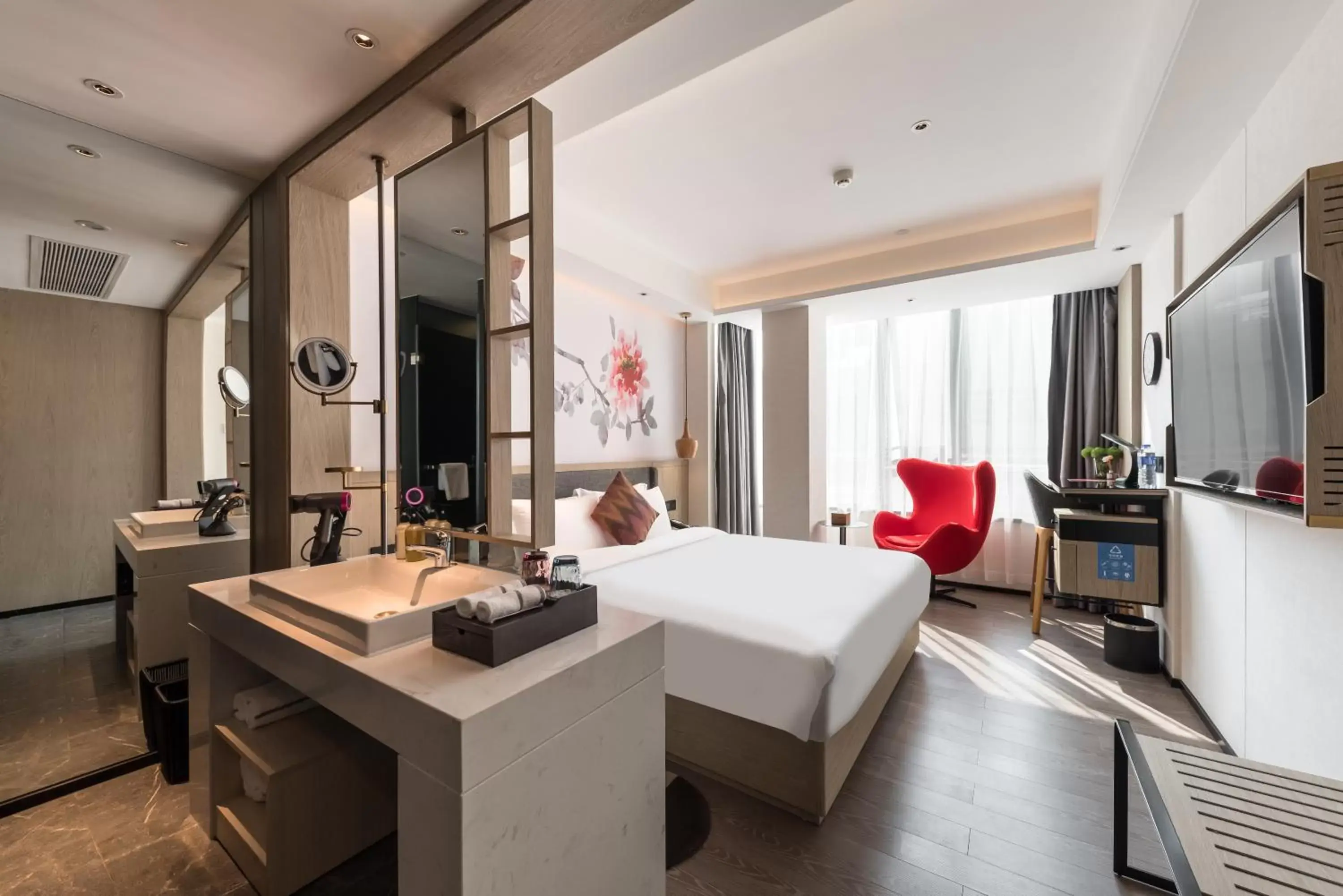 Photo of the whole room in Paco Hotel Canton Tower Pazhou-Free shuttle bus for canton fair Photo of the whole room in Paco Hotel Canton Tower Pazhou-Free shuttle bus for canton fair