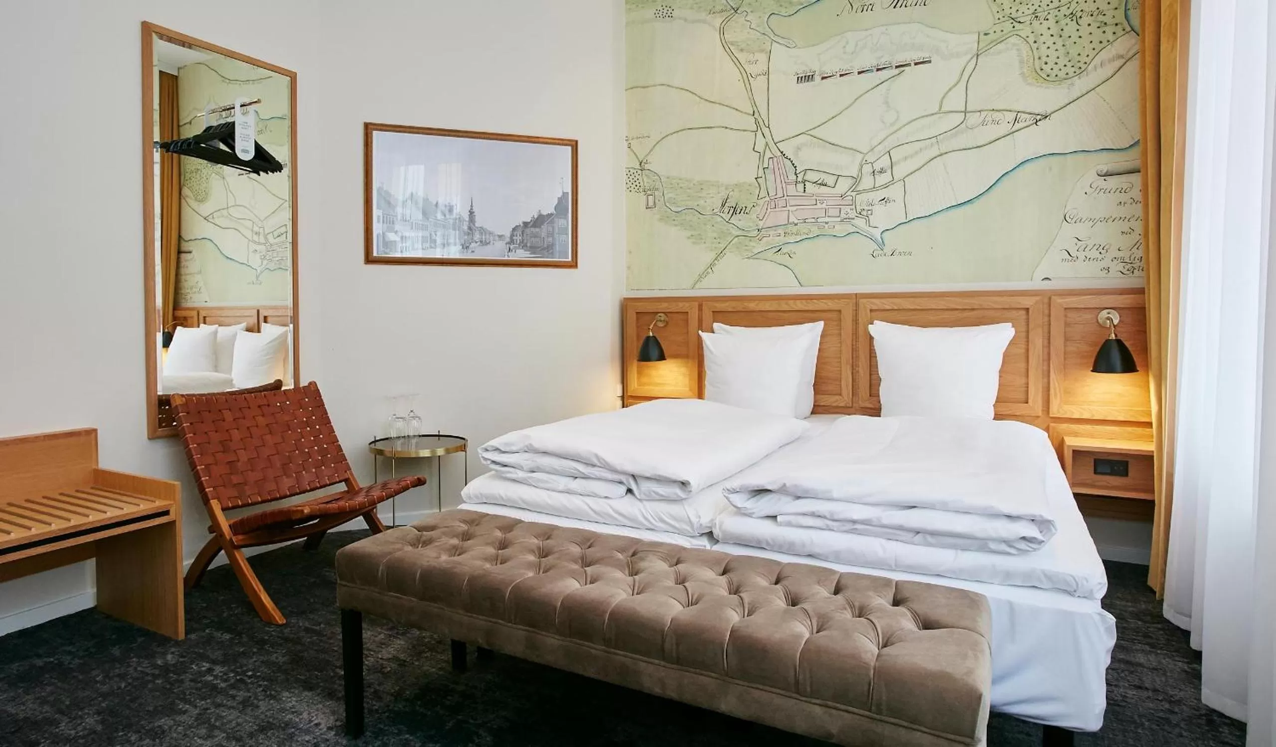 Photo of the whole room, Bed in Jørgensens Hotel