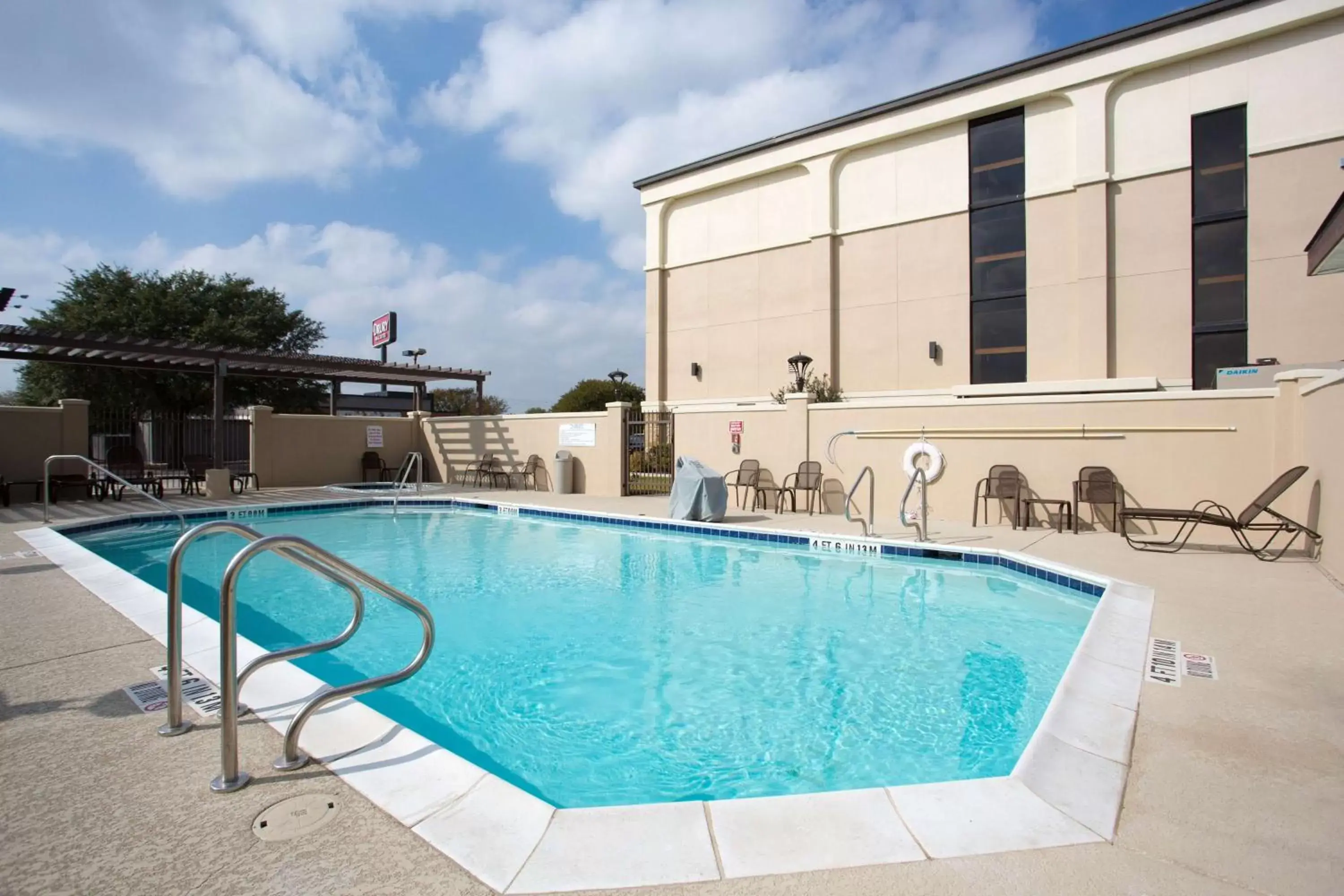 Activities, Swimming Pool in Drury Inn & Suites San Antonio Northeast
