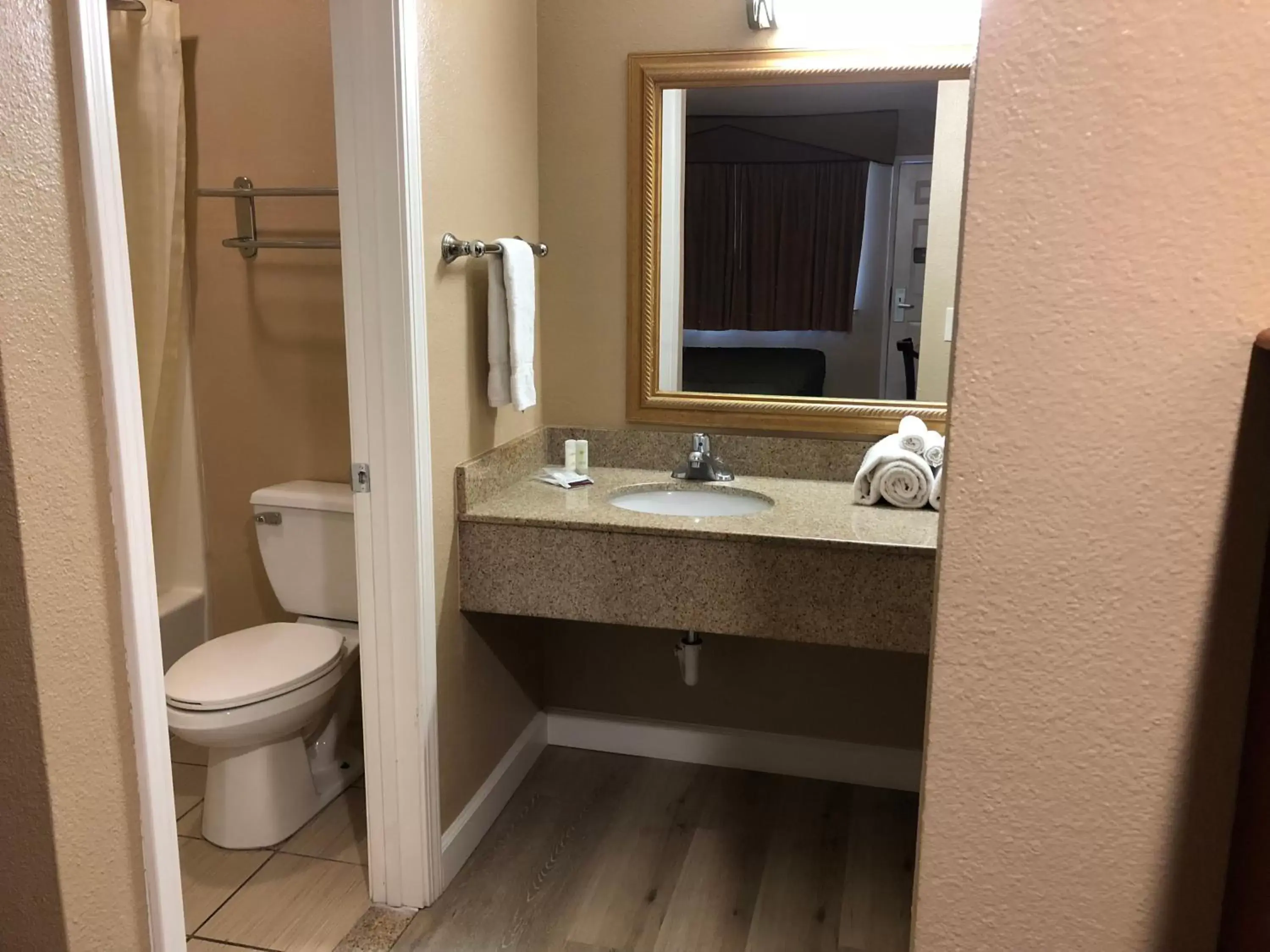 Bathroom in Valley Inn