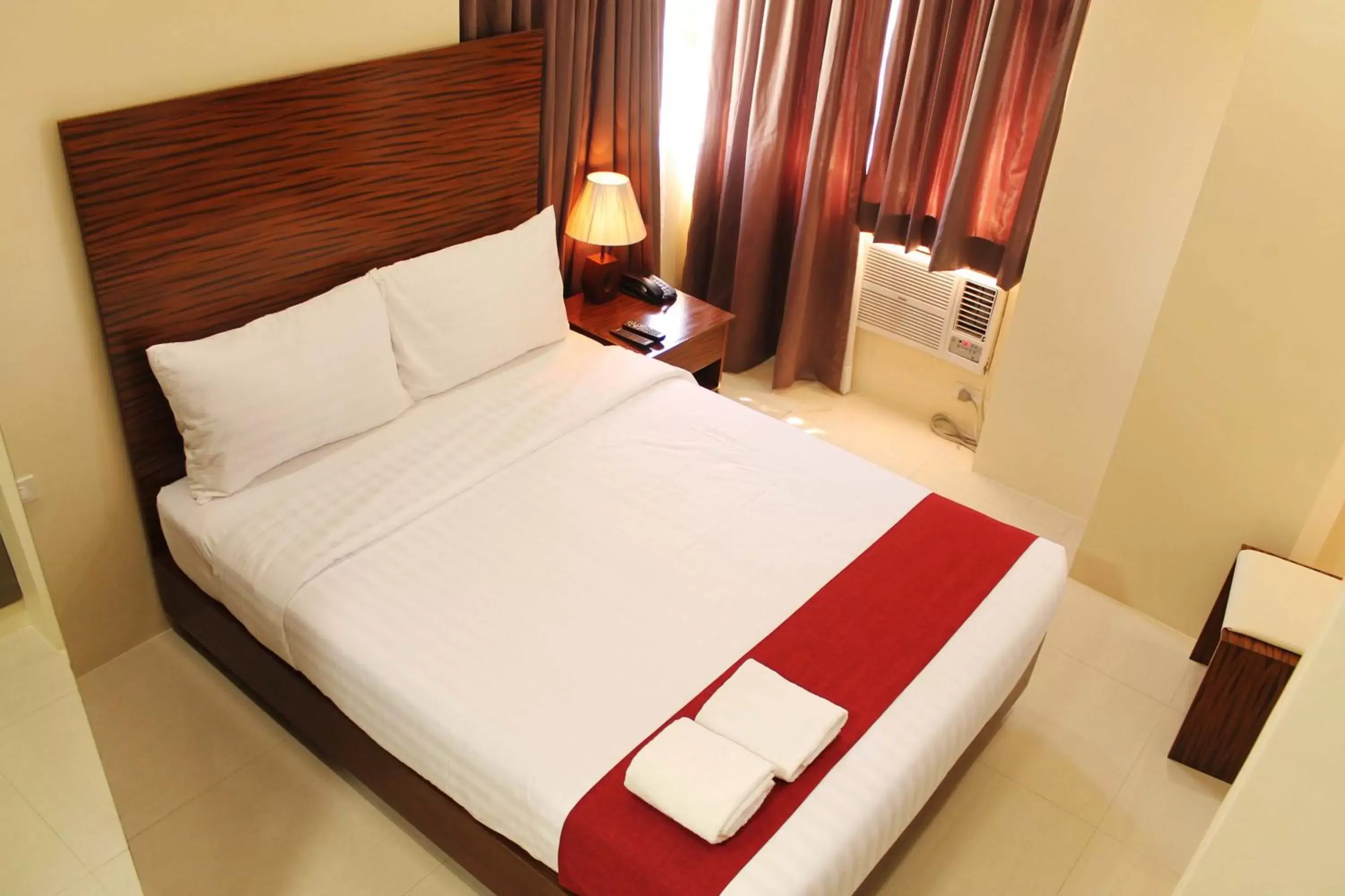 Bed in Sebastien Hotel Bed in Sebastien Hotel