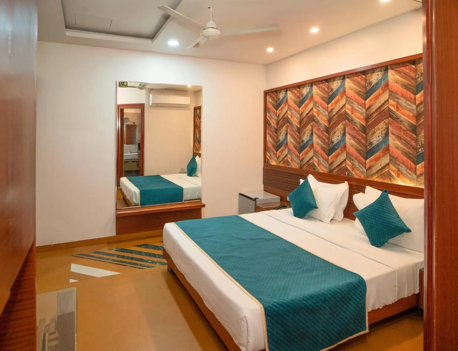 Bedroom, Bed in Uddhav Vilas A Family Hotel