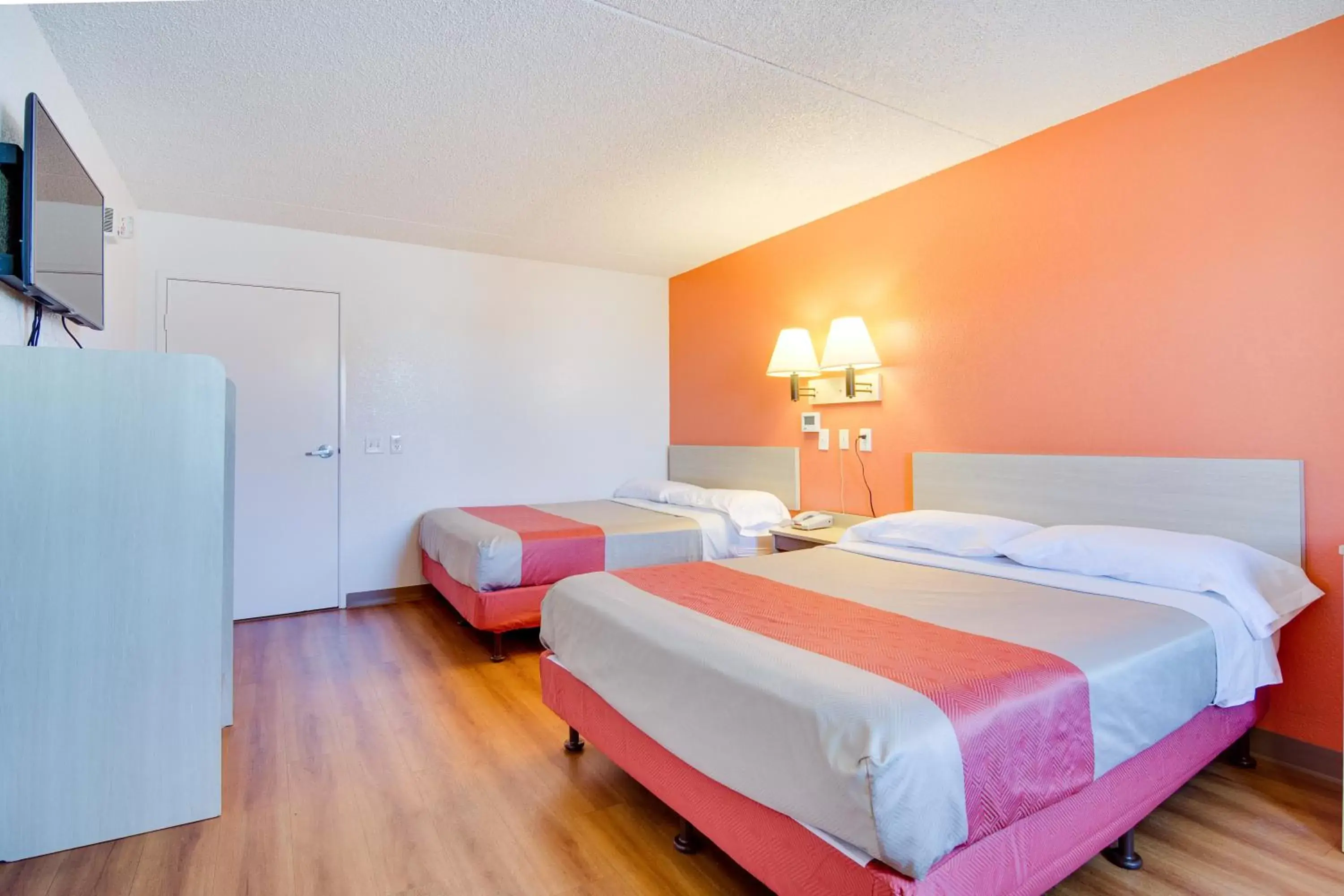 Bedroom, Bed in Motel 6-Eloy, AZ - Casa Grande