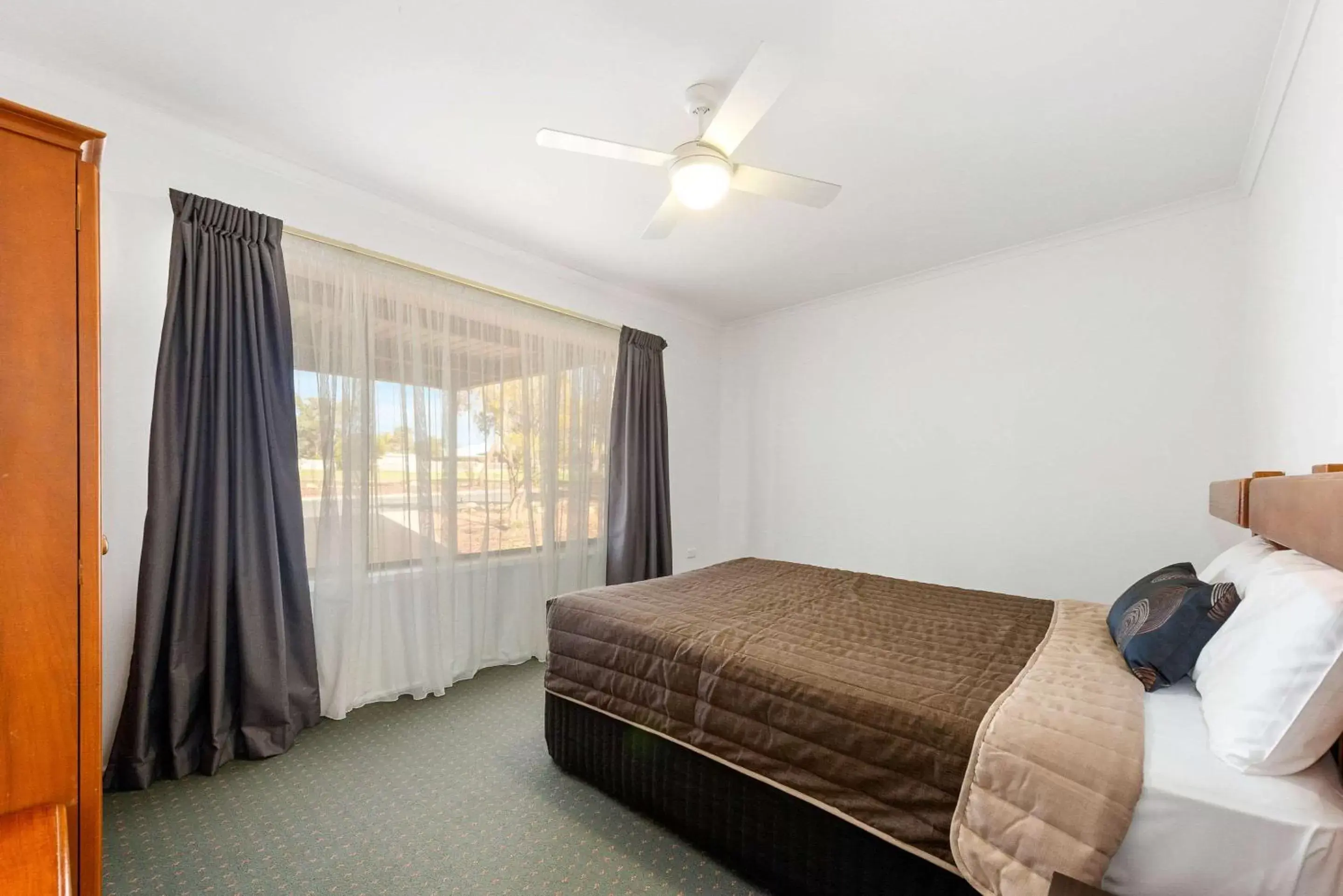 Bedroom, Bed in Comfort Inn & Suites Riverland