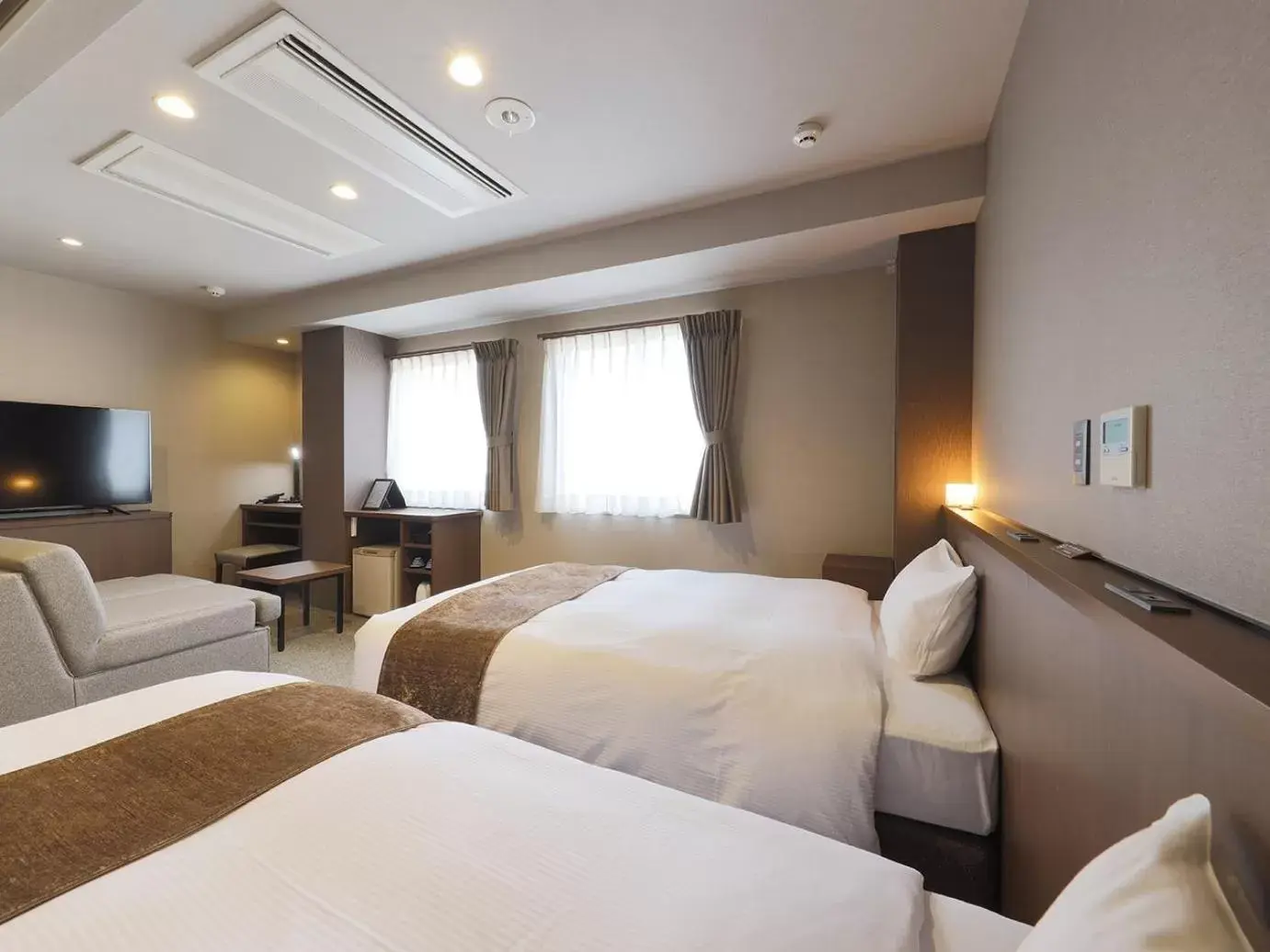 Photo of the whole room, Bed in Matsue Urban Hotel