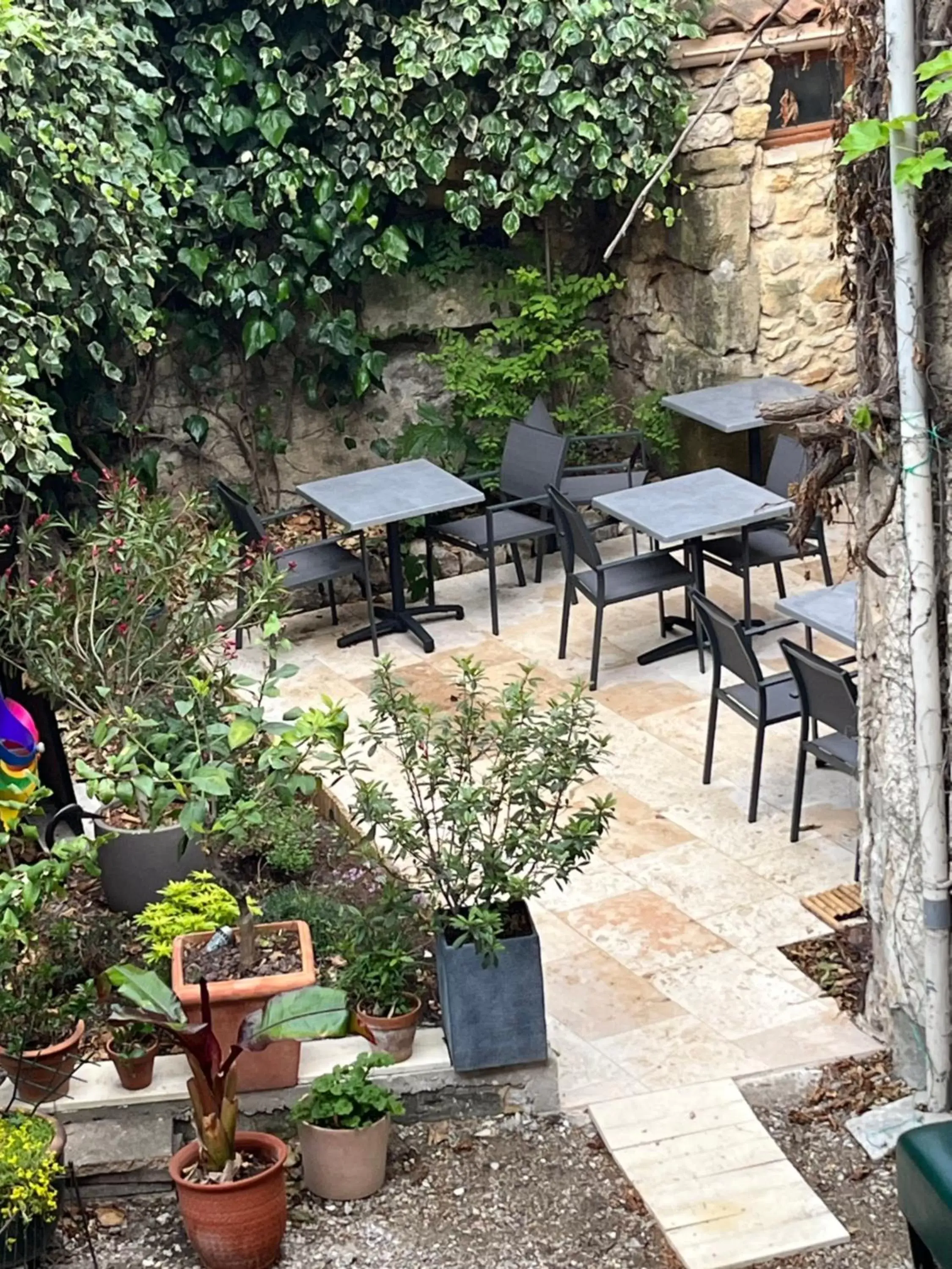 Patio, Patio/Outdoor Area in Le Clos d'Orange, Hotel & ville de Provence