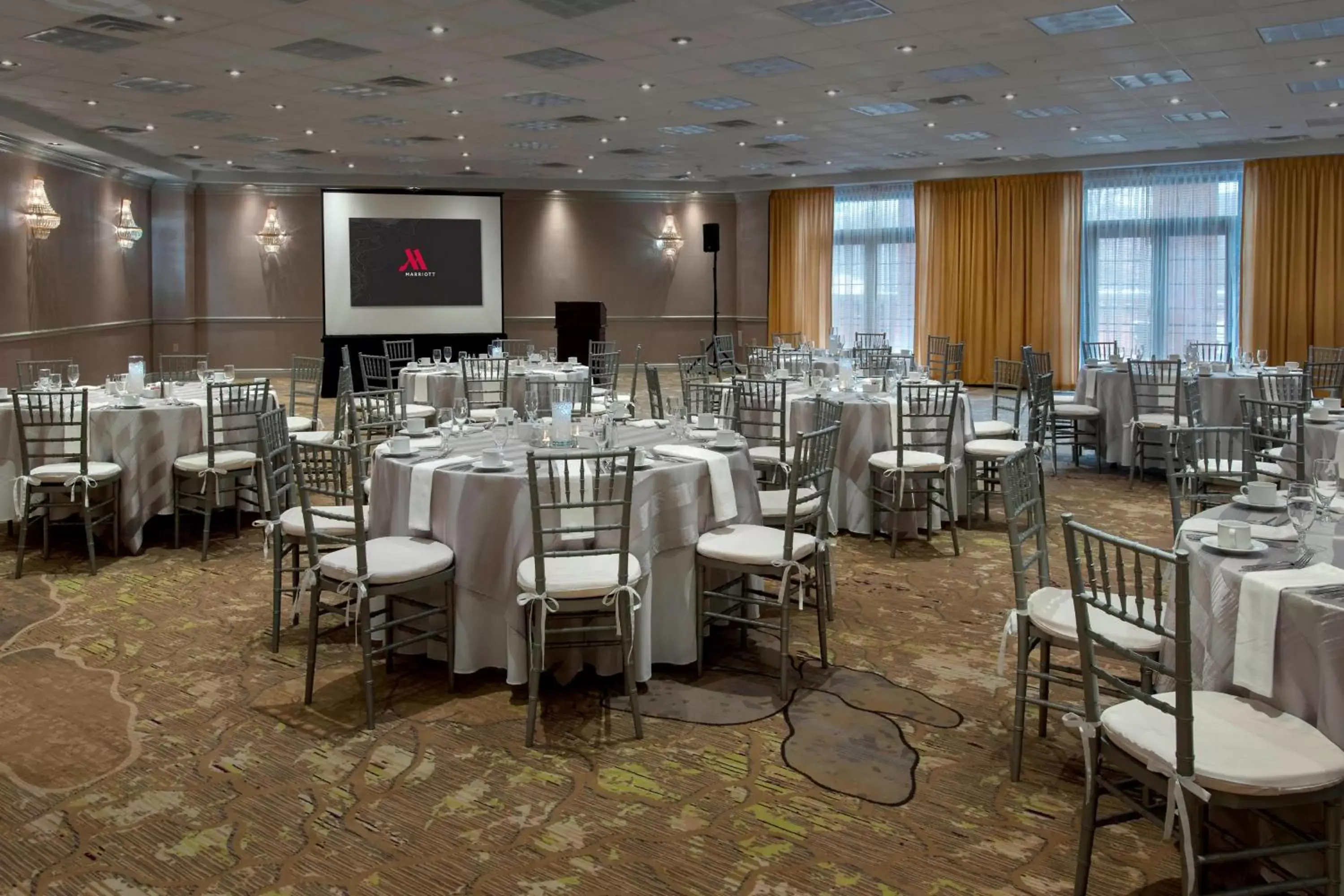 Meeting/conference room, Restaurant/Places to Eat in Marriott Albany