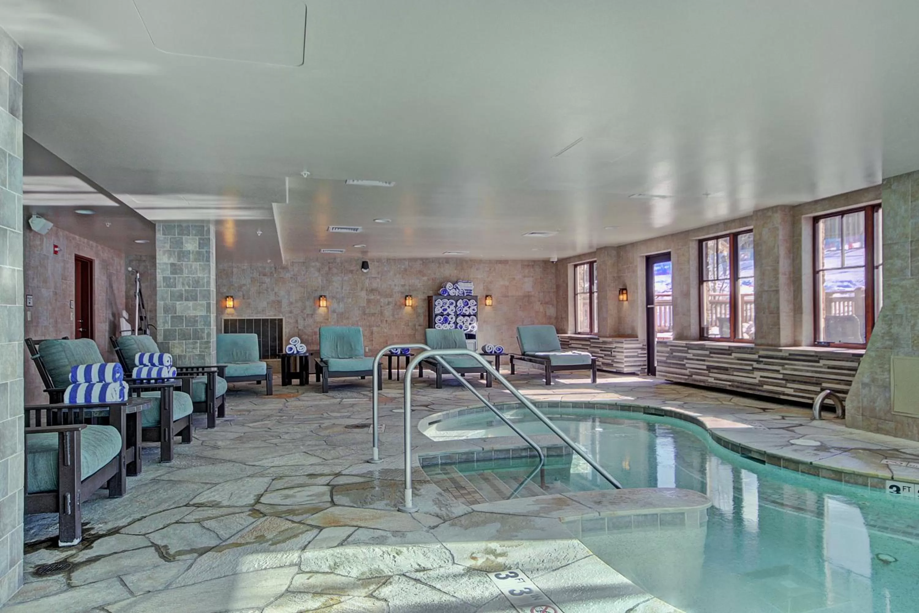 Swimming pool in One Ski Hill, A RockResort