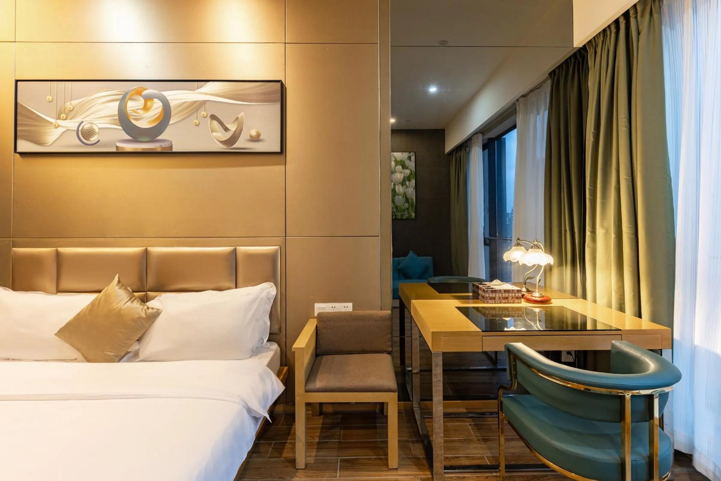 Bed in Guangzhou Xing Yi International Apartment - Poly World Branch