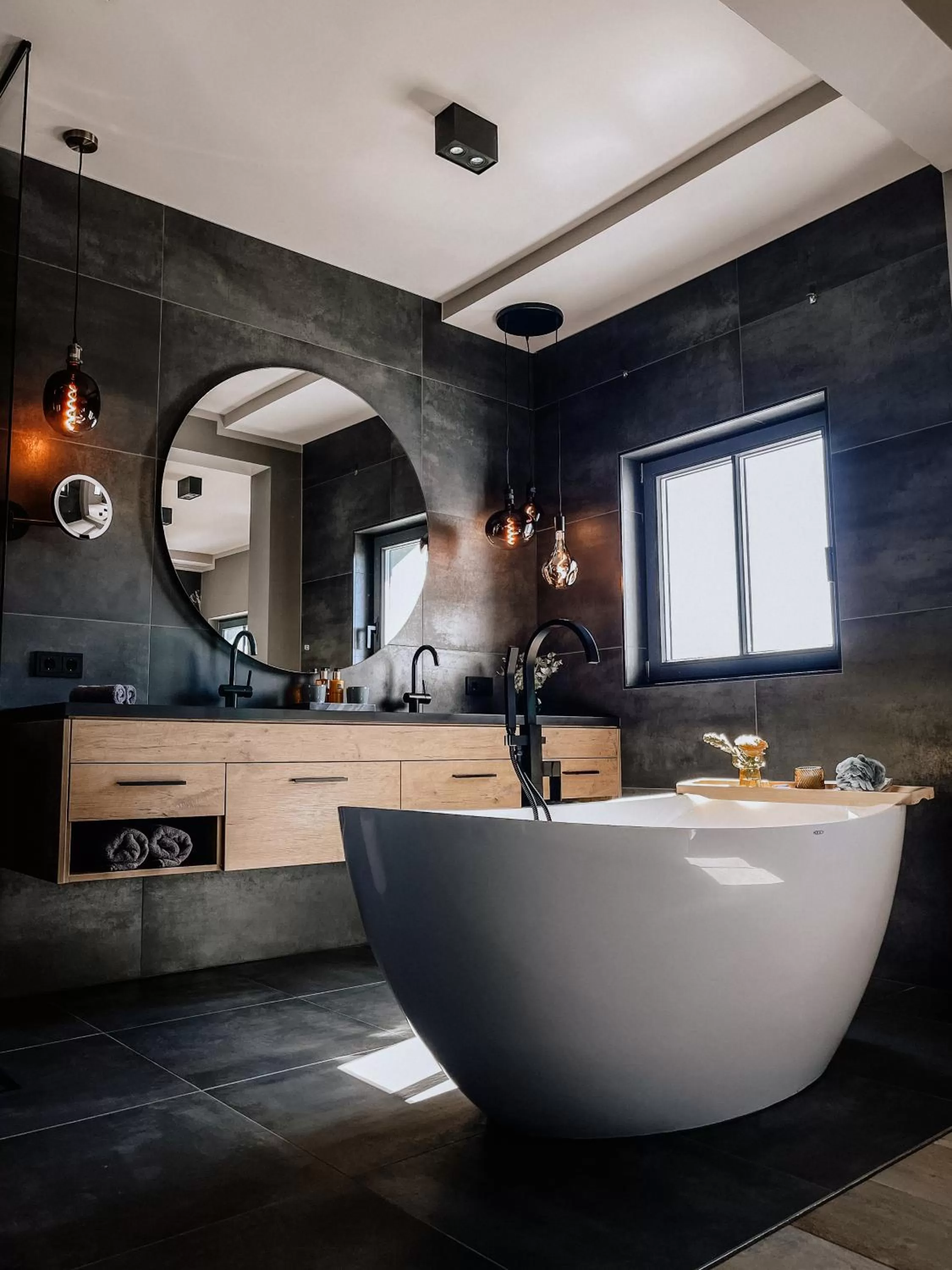 Photo of the whole room, Bathroom in Hotel Atlantic