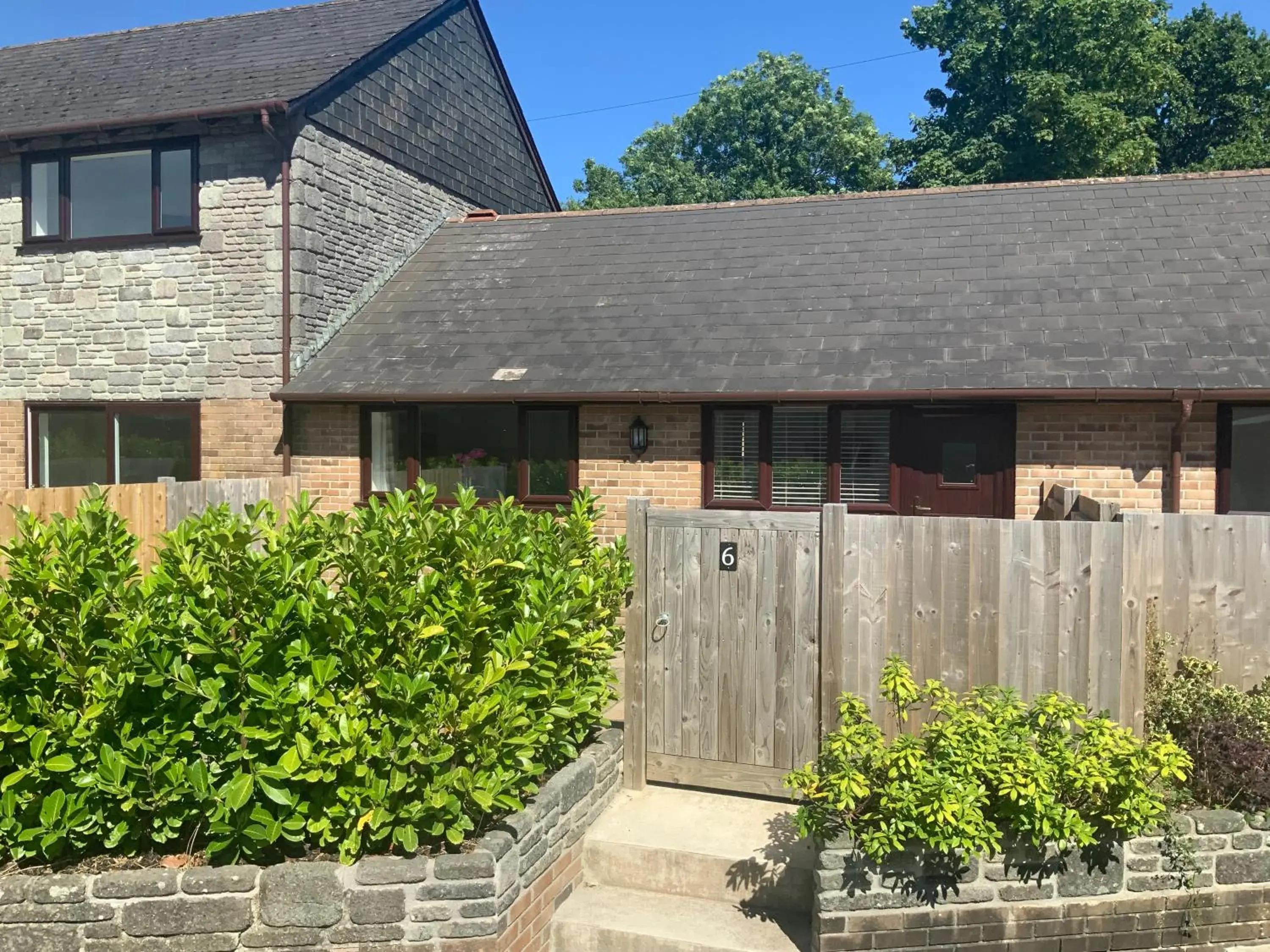 Property Building in Smithaleigh Farm Rooms and Apartments