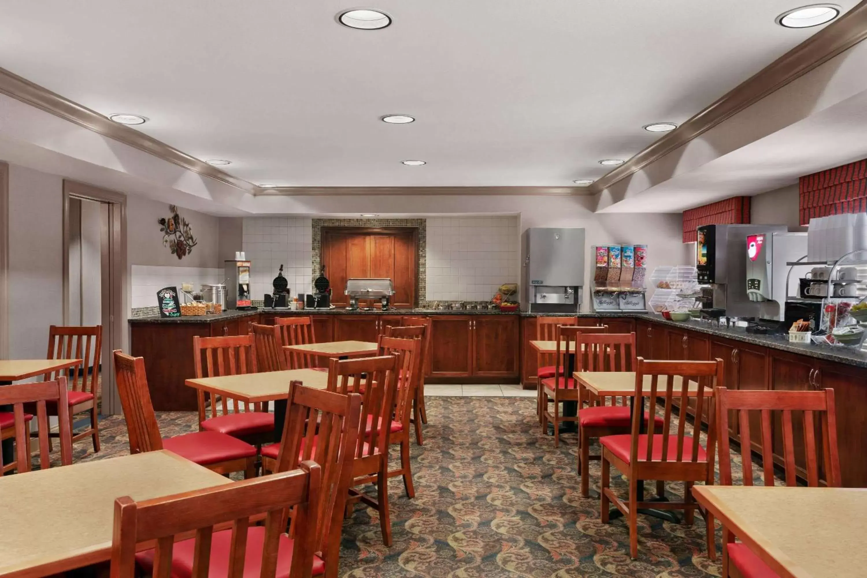 Restaurant/Places to Eat in Hawthorn Suites by Wyndham Lancaster