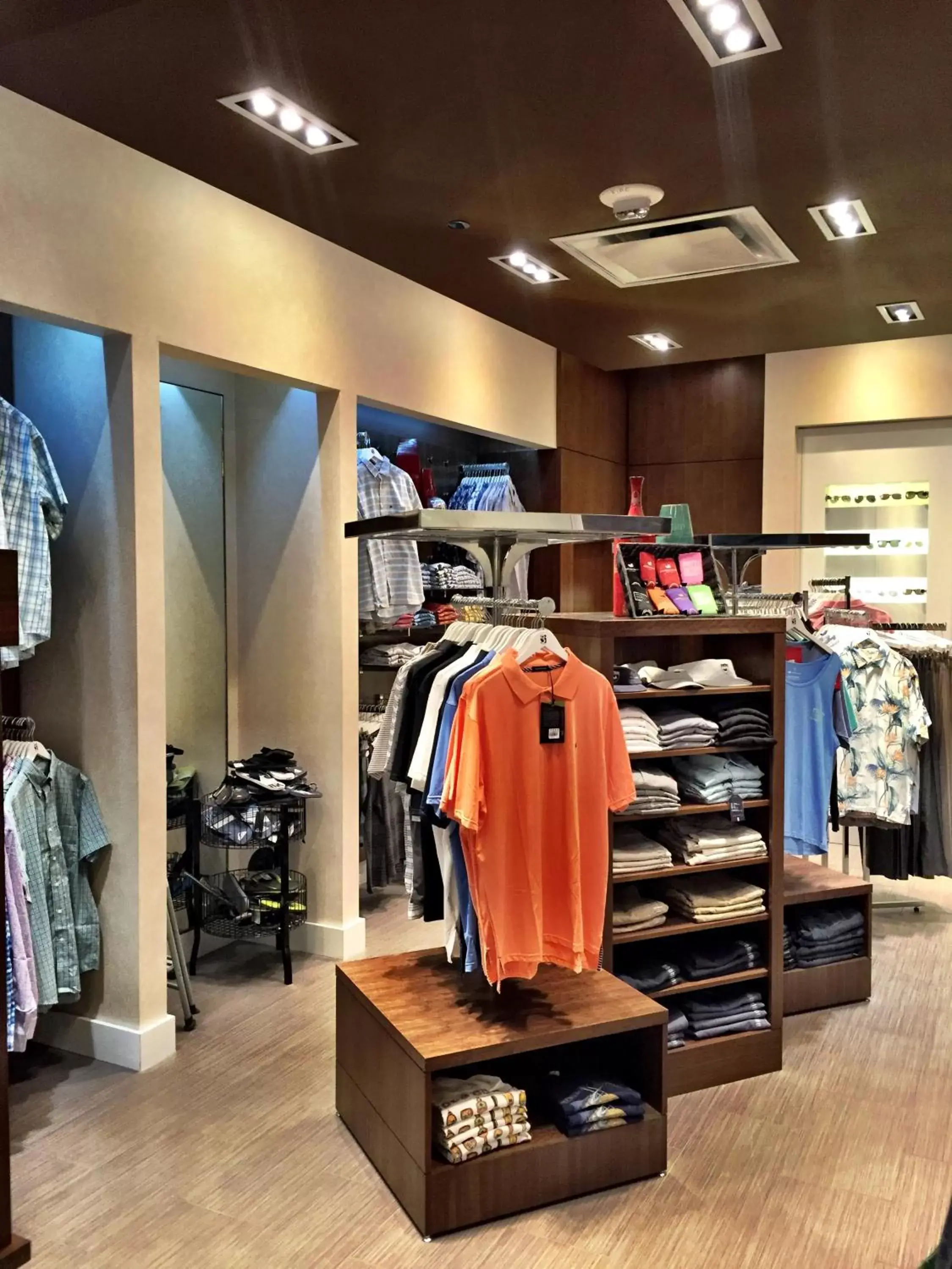 On-site shops in Golden Nugget Biloxi