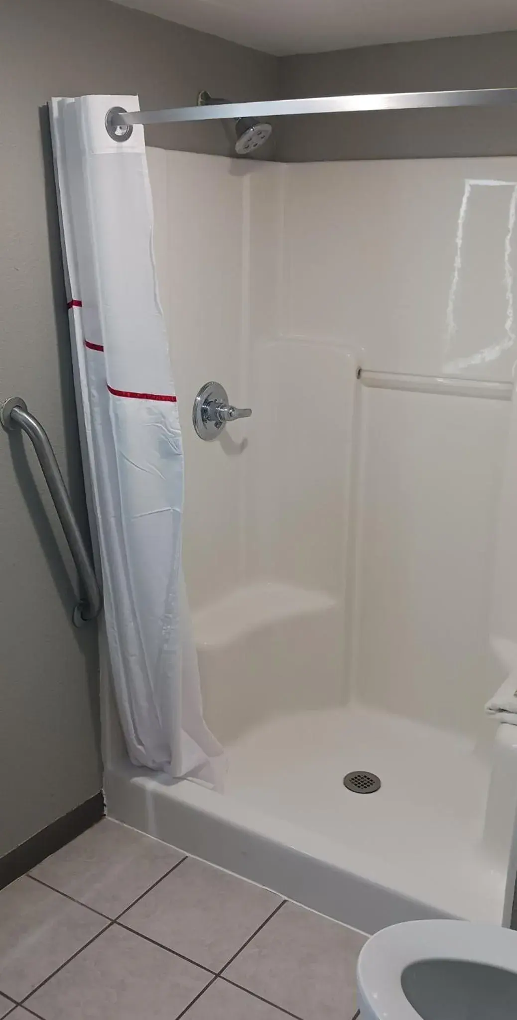 Deluxe Room with two Double Beds Disability Access Roll-In Shower Non-Smoking in Red Roof Inn Fort Worth West Deluxe Room with two Double Beds Disability Access Roll-In Shower Non-Smoking in Red Roof Inn Fort Worth West