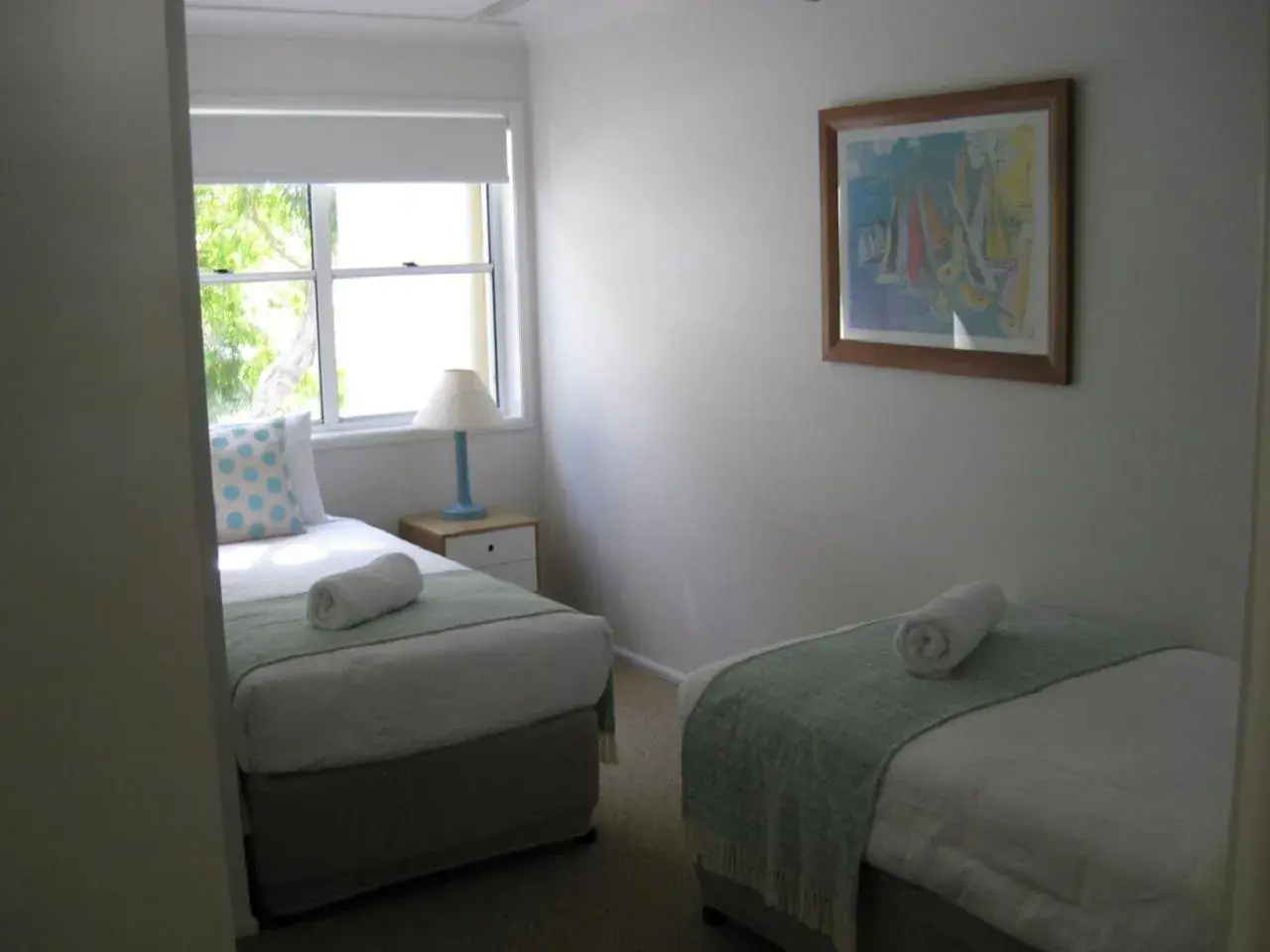 Bed in Noosa Entrance Waterfront Resort