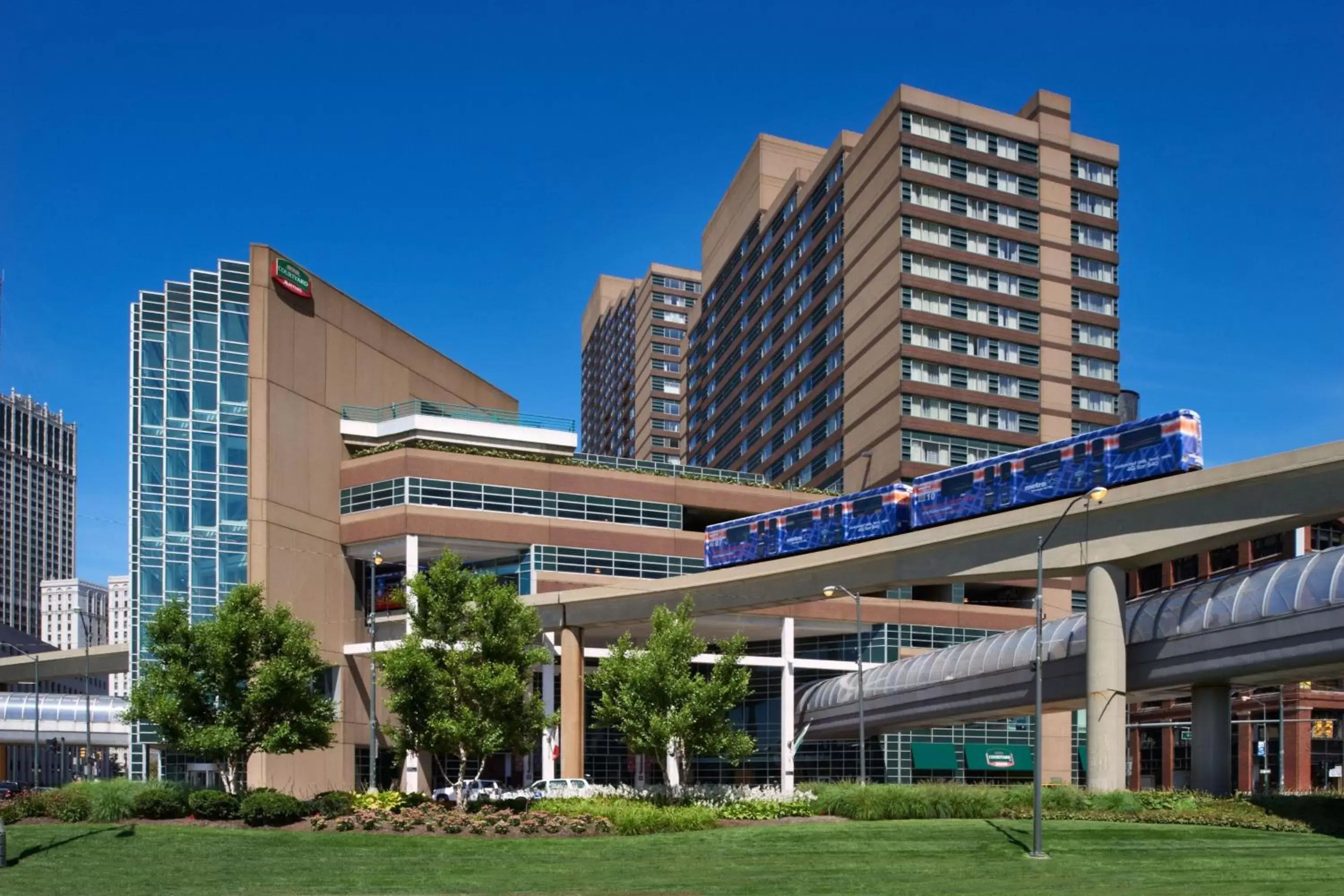 Property Building in Courtyard by Marriott Detroit Downtown