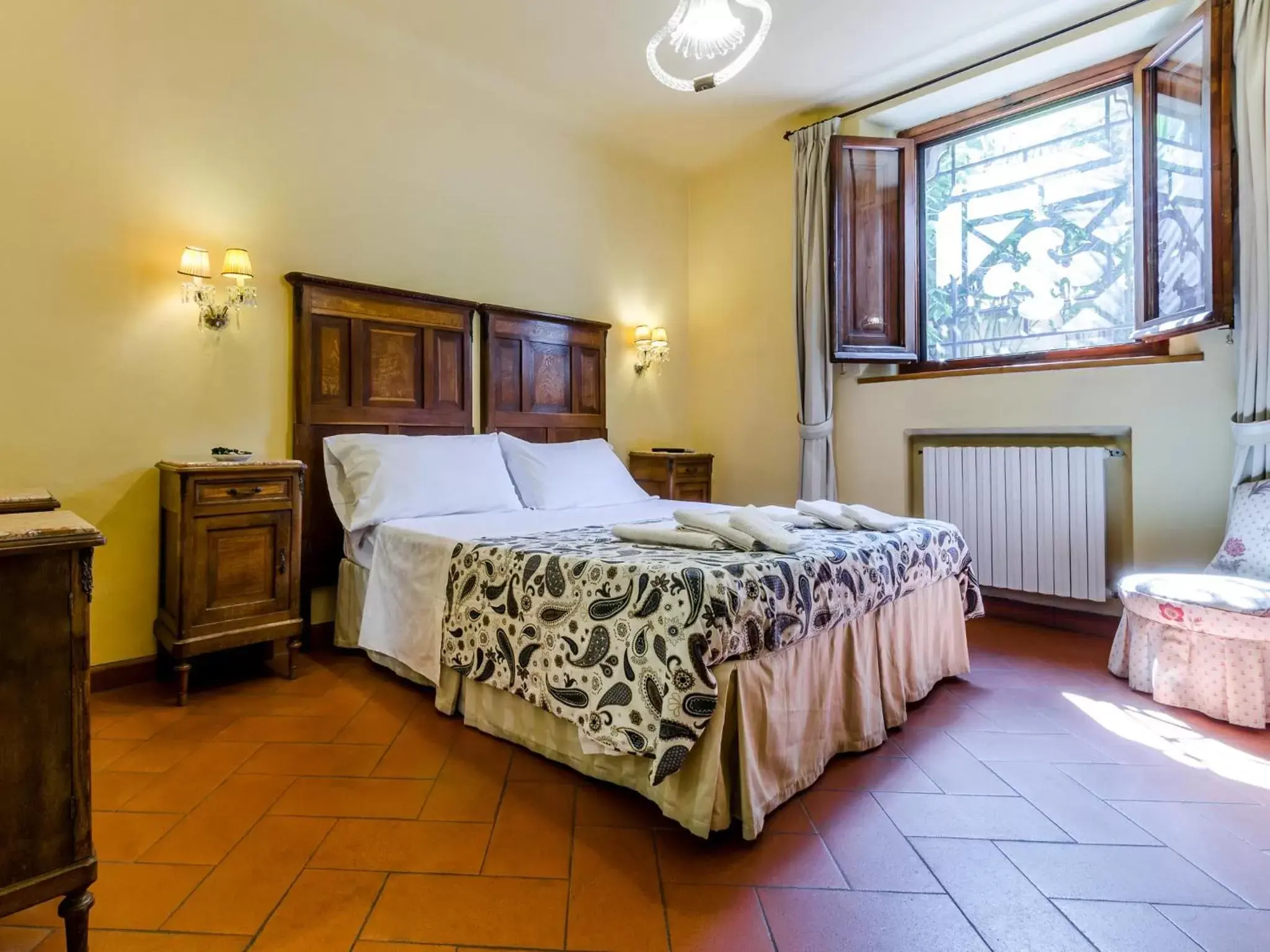 Bed, Room Photo in Sangaggio House B&B