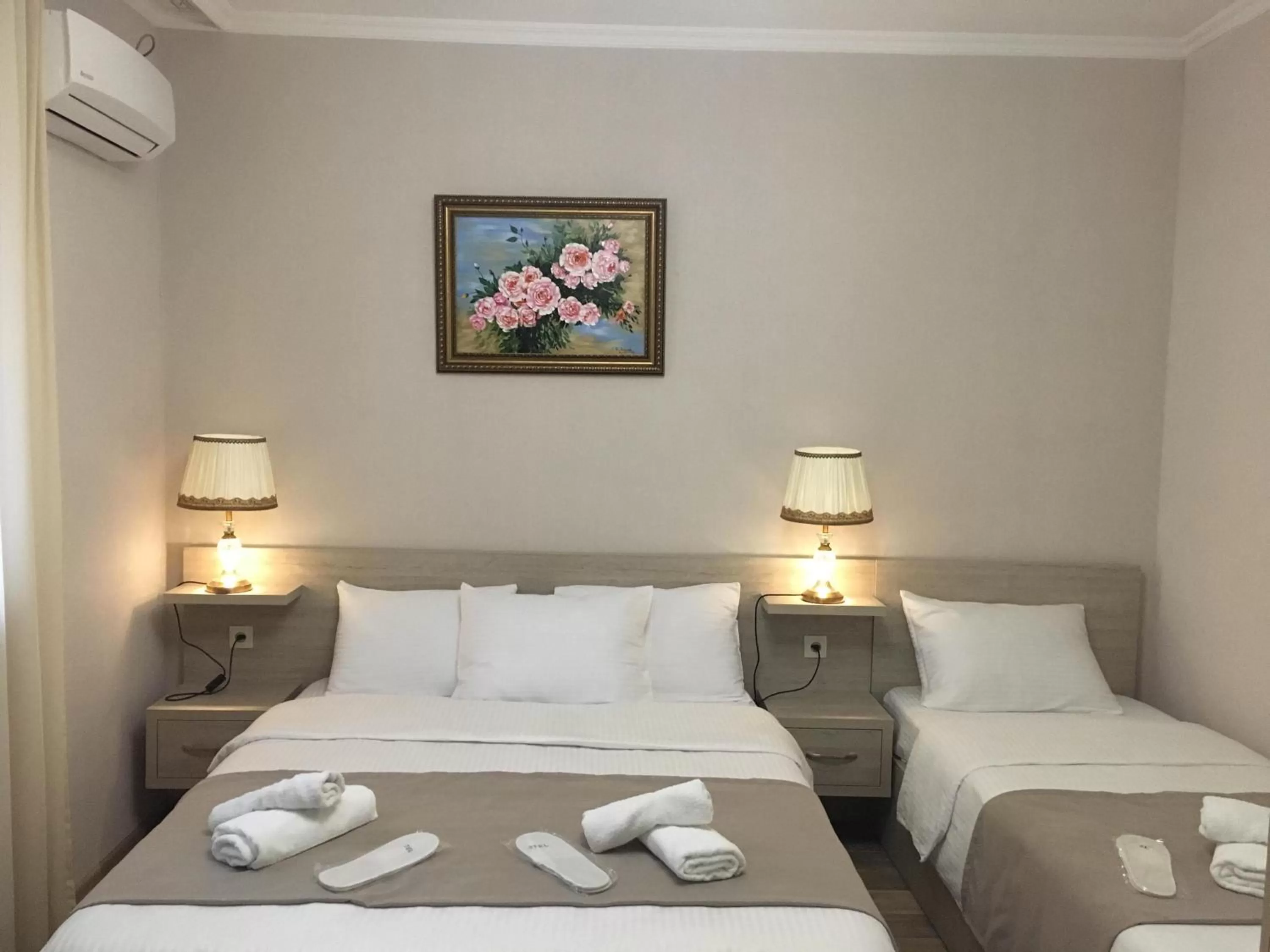 Bedroom, Bed in Family Hotel Triston