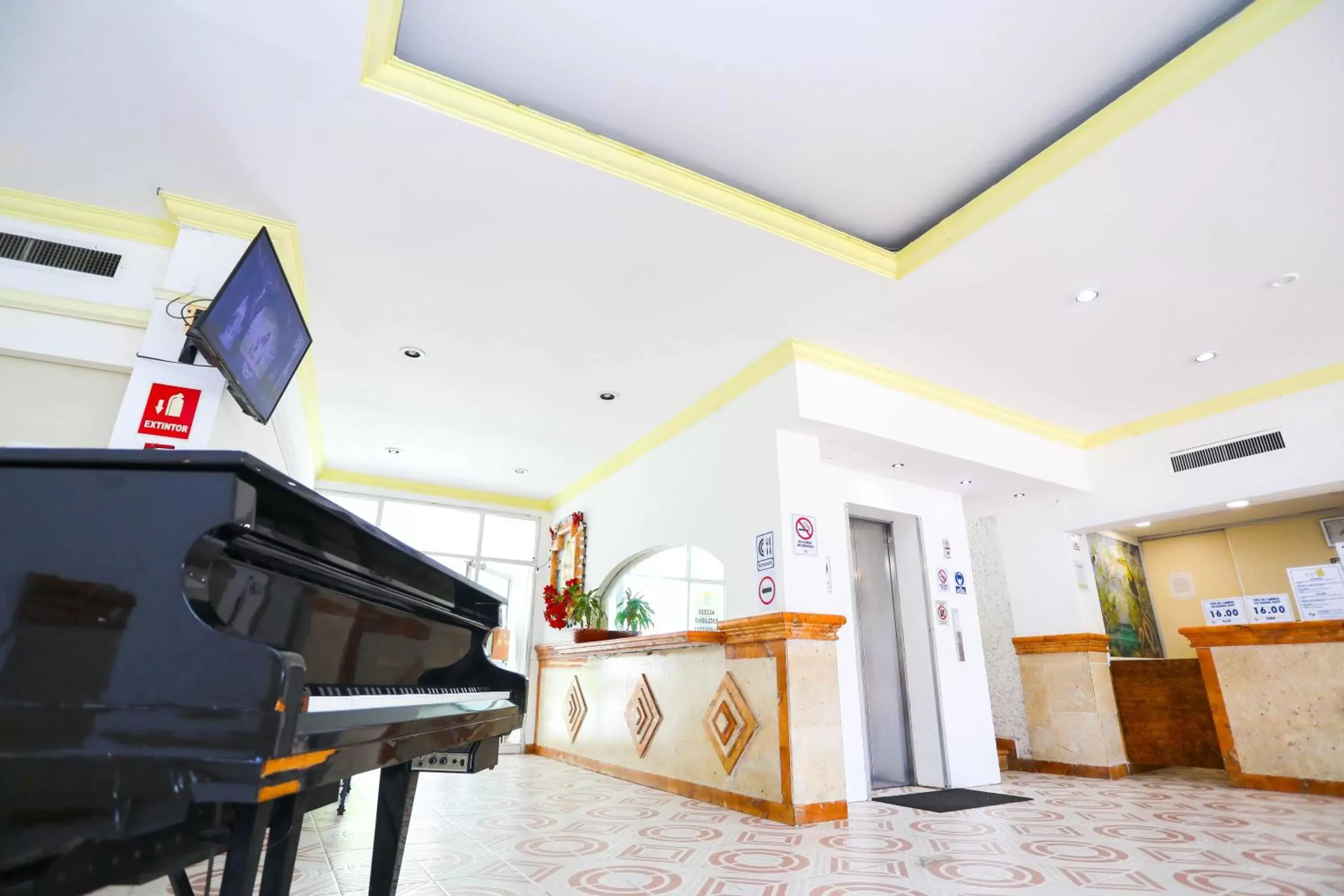 Lobby or reception, Lobby/Reception in Hotel Caribe Internacional Cancun