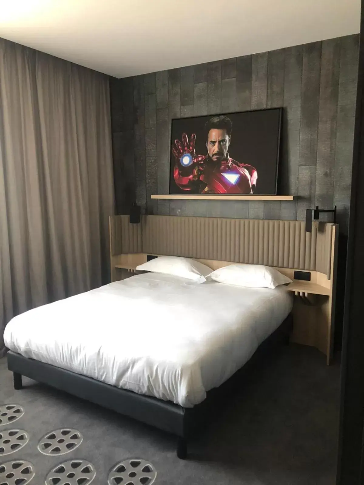 Bed in ibis Styles Arras Centre