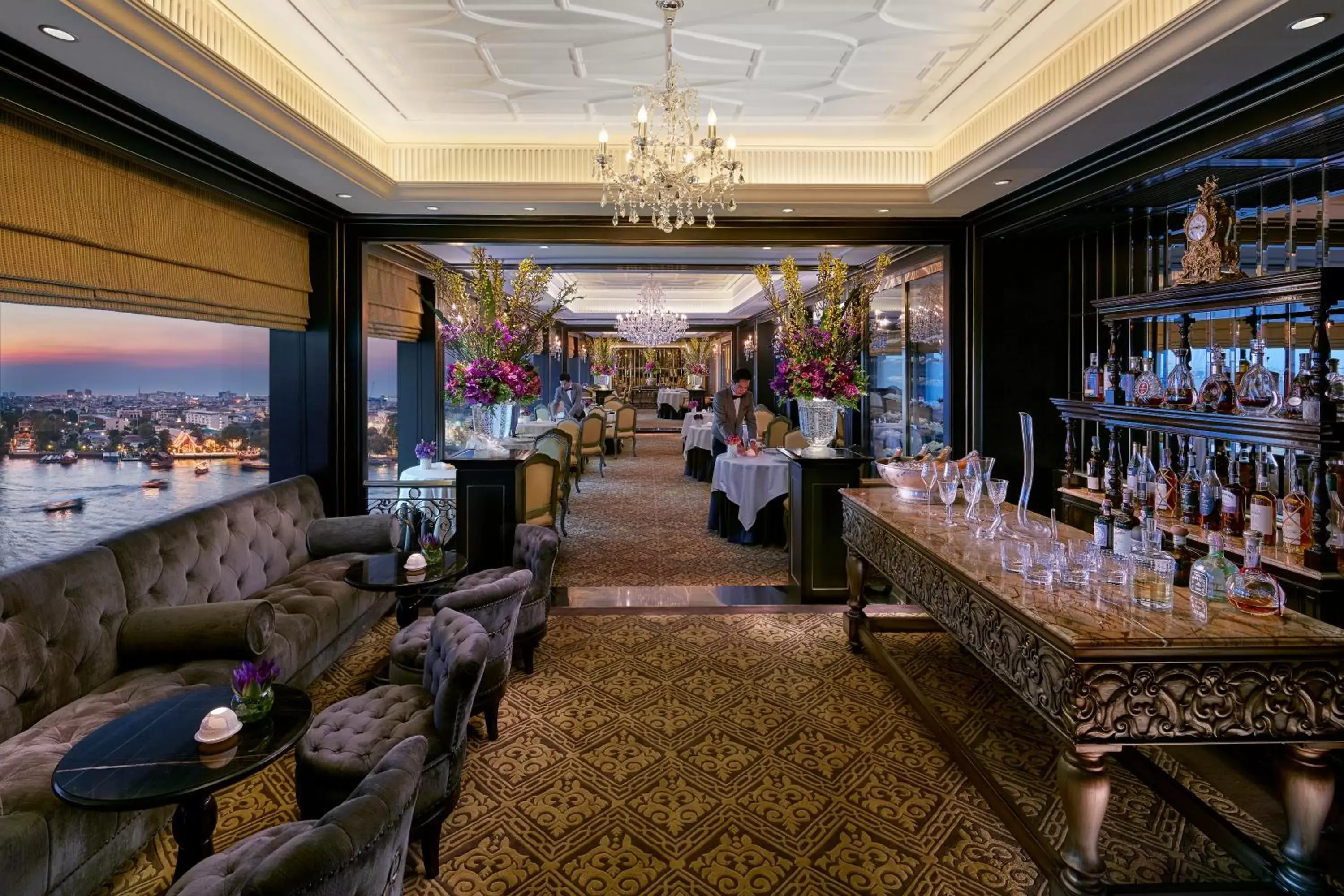 Lounge or bar in Mandarin Oriental Bangkok - SHA Extra Plus