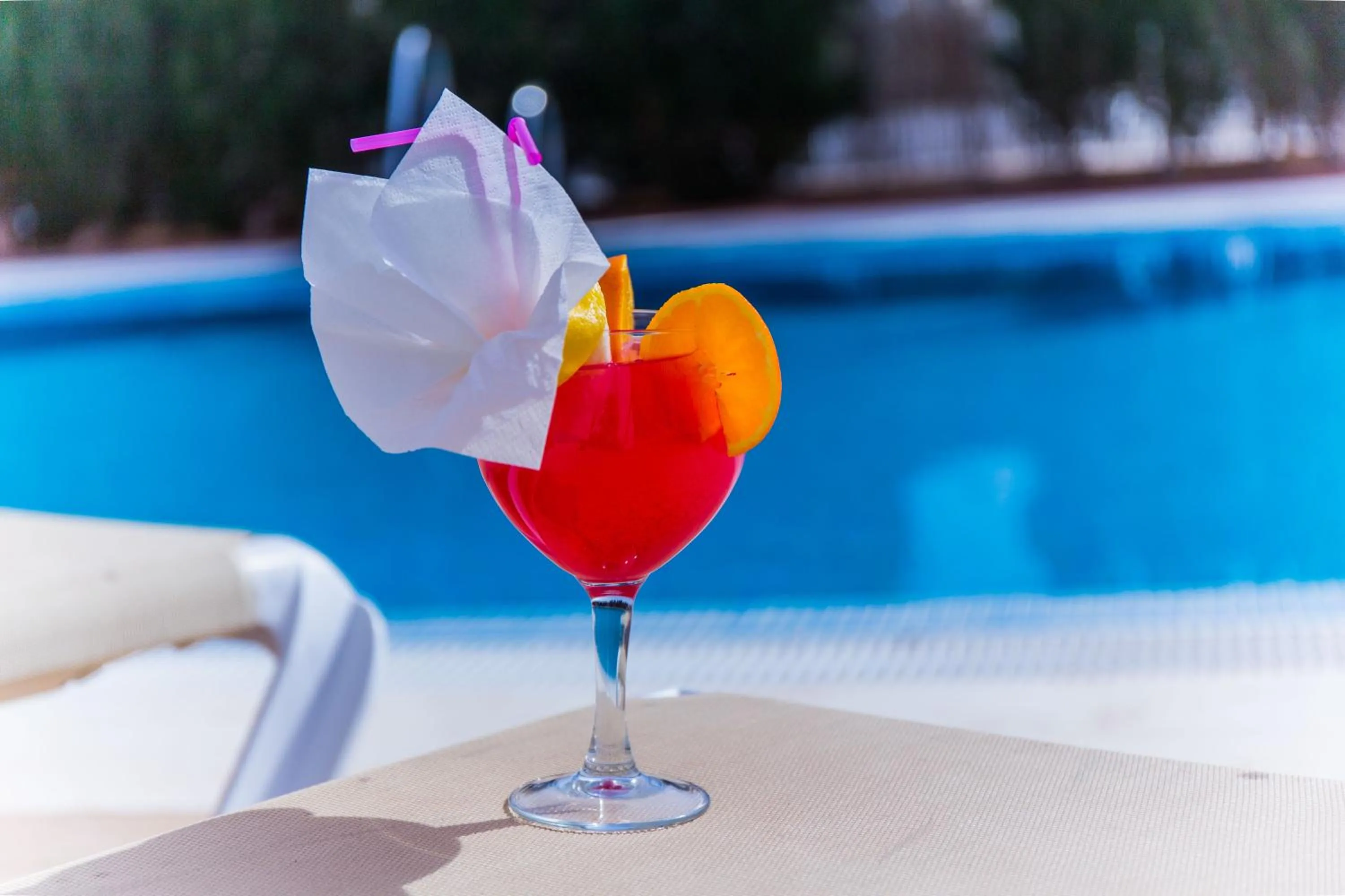 Swimming pool in Hotel Adaria Vera