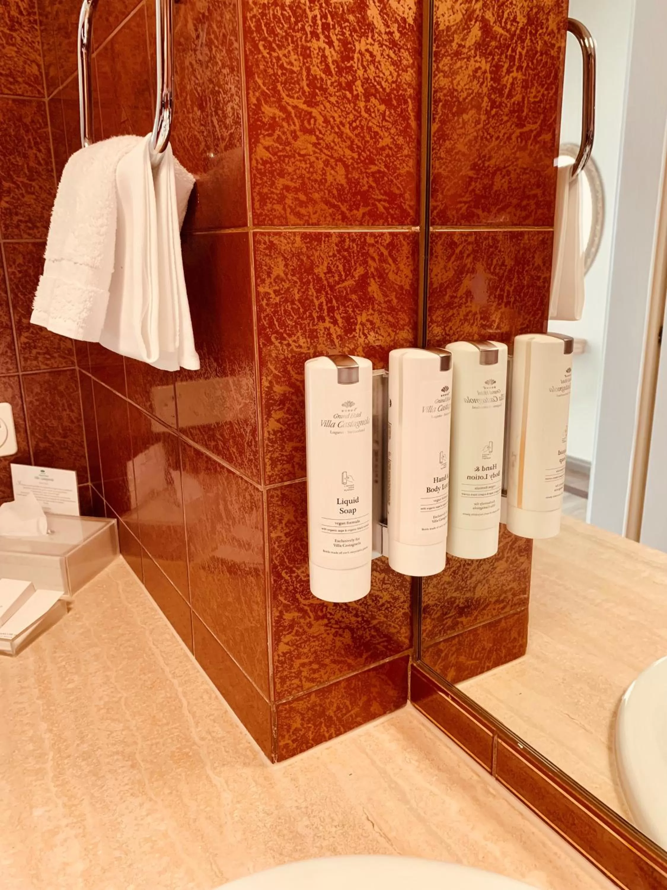 Bathroom in Grand Hotel Villa Castagnola