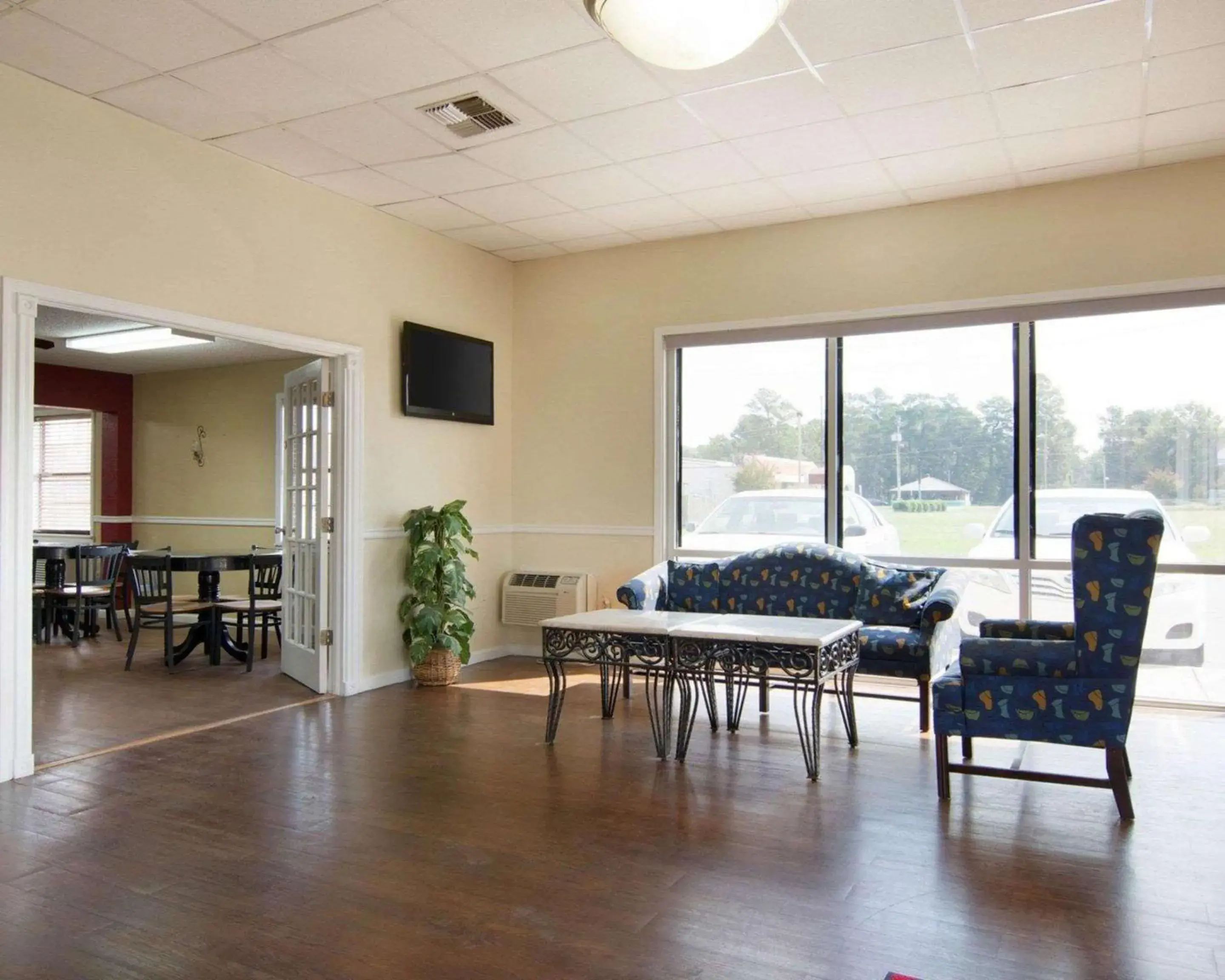 Lobby or reception, Seating Area in Econo Lodge Pine Bluff