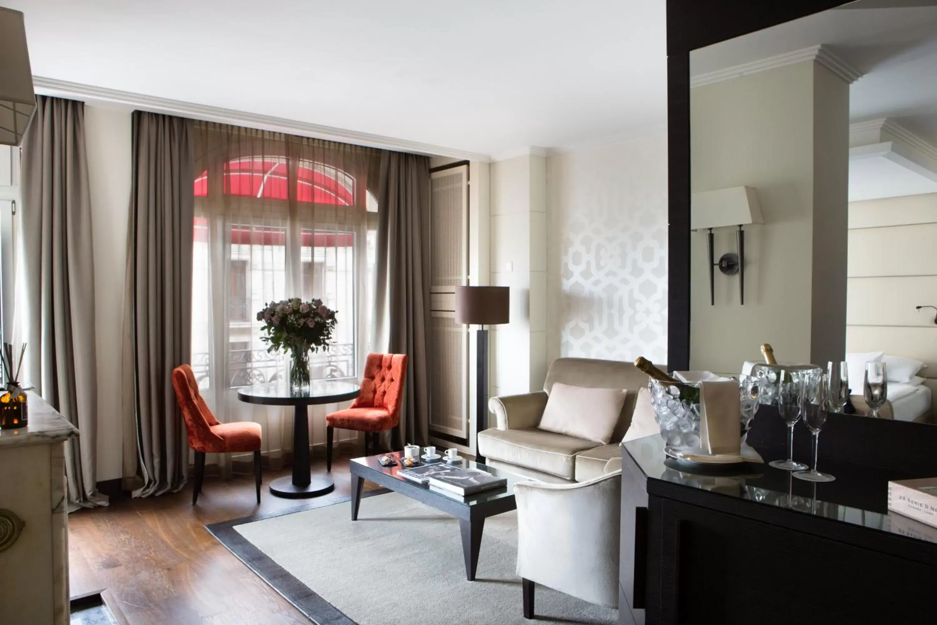 Living room, Seating Area in Lausanne Palace