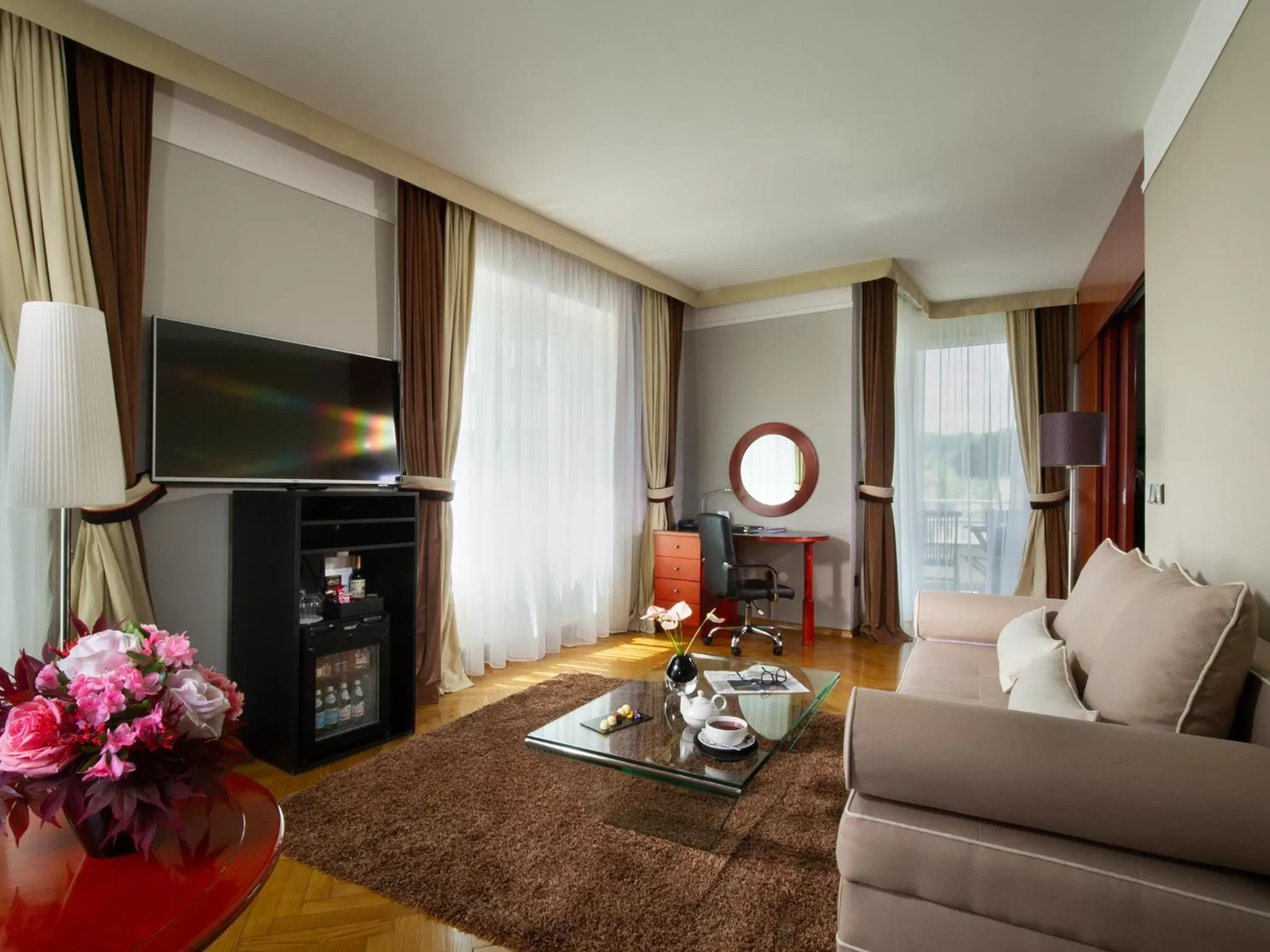 Corner Suite with Balcony - single occupancy in Best Western Premier Hotel Slon