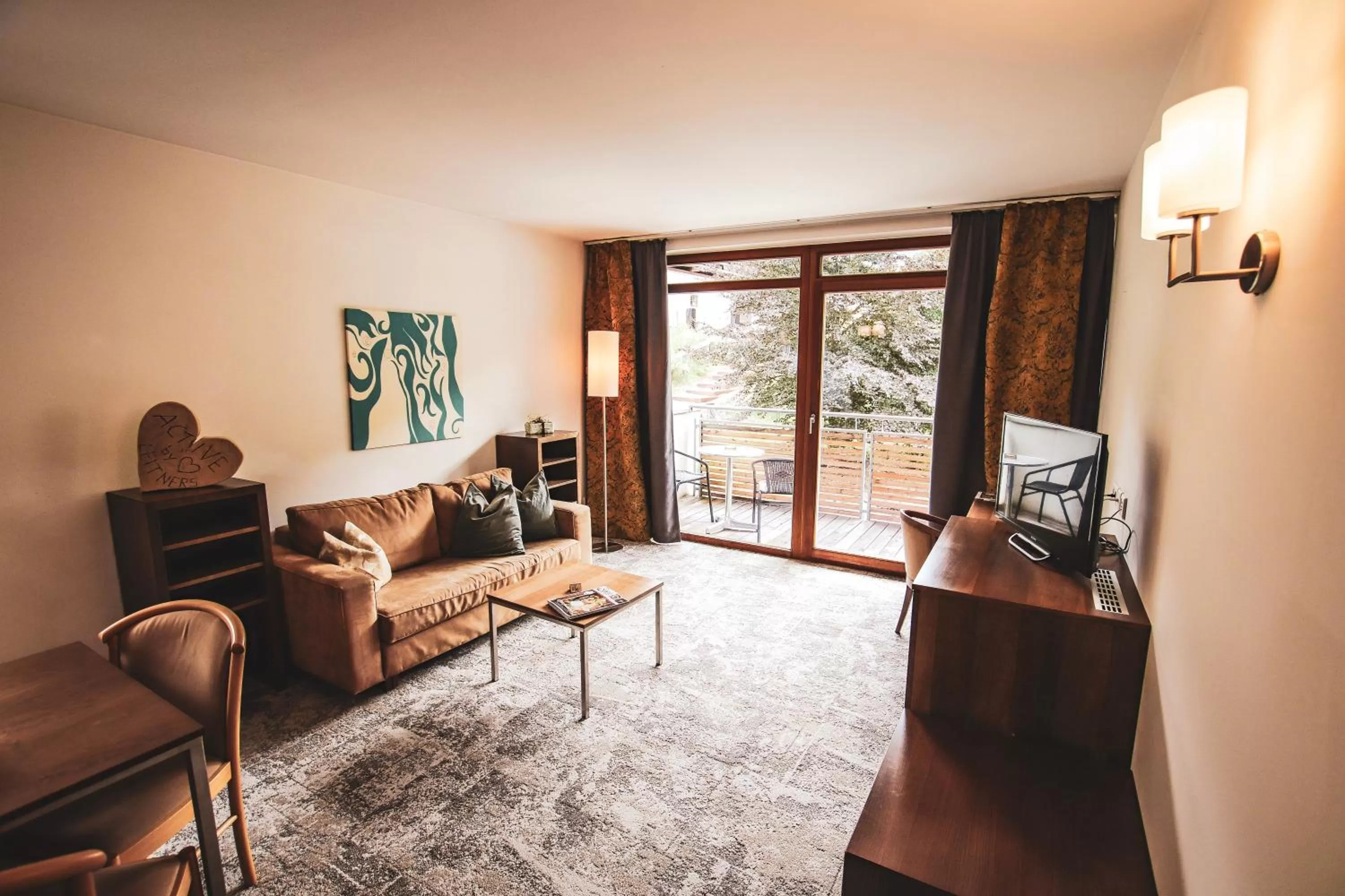 TV and multimedia in ACTIVE by Leitner's