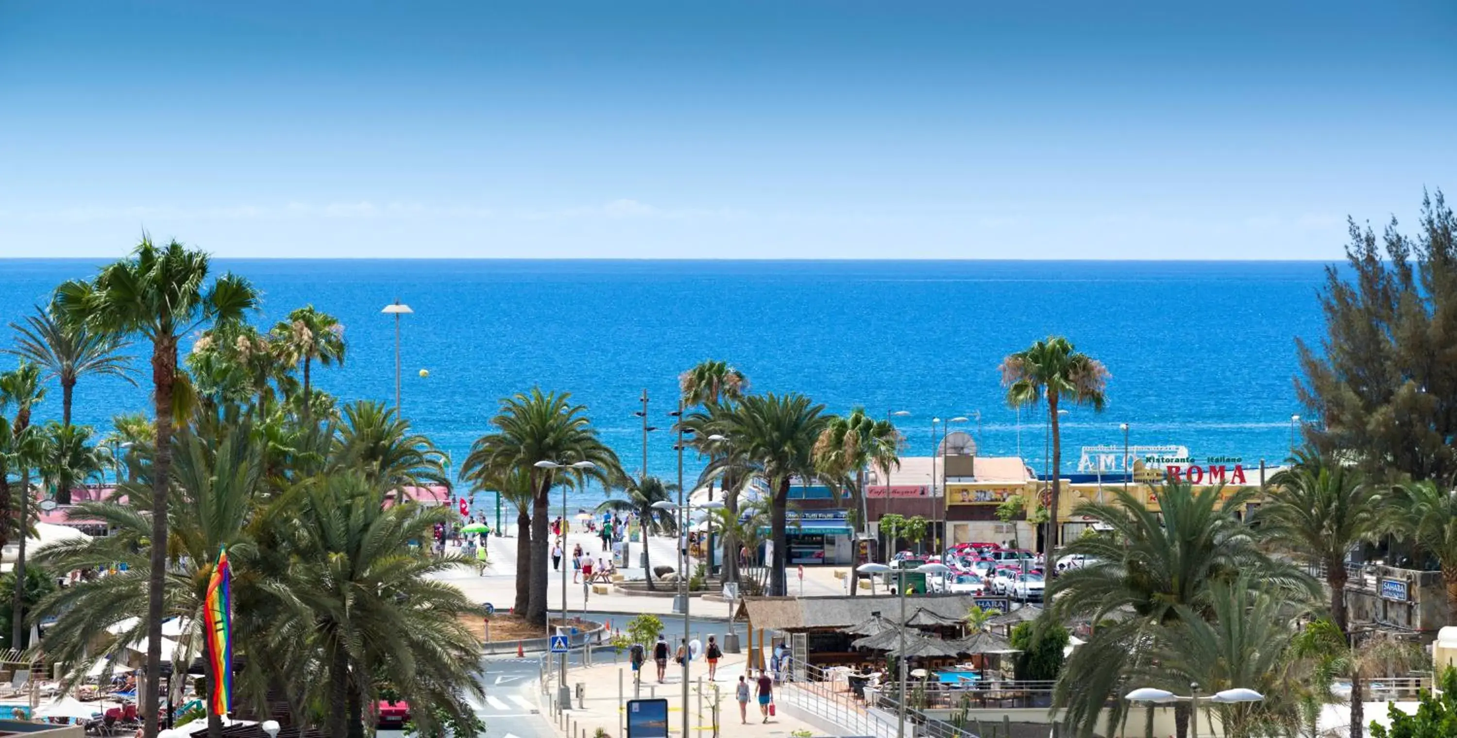 Beach in Apartamentos las Góndolas Beach in Apartamentos las Góndolas