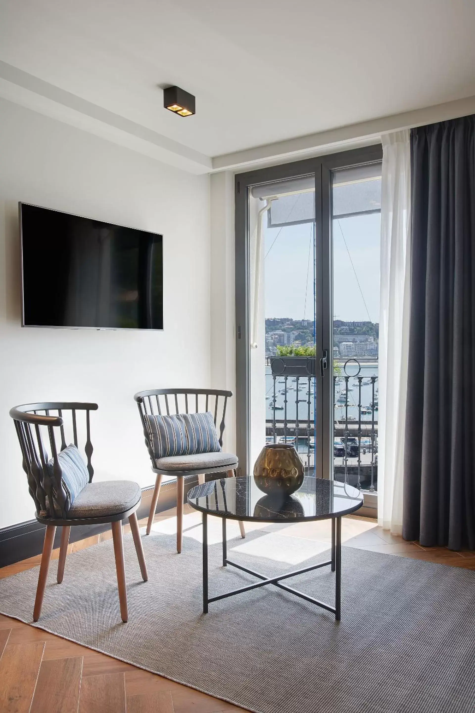 Photo of the whole room, Seating Area in Hotel SANSEbay