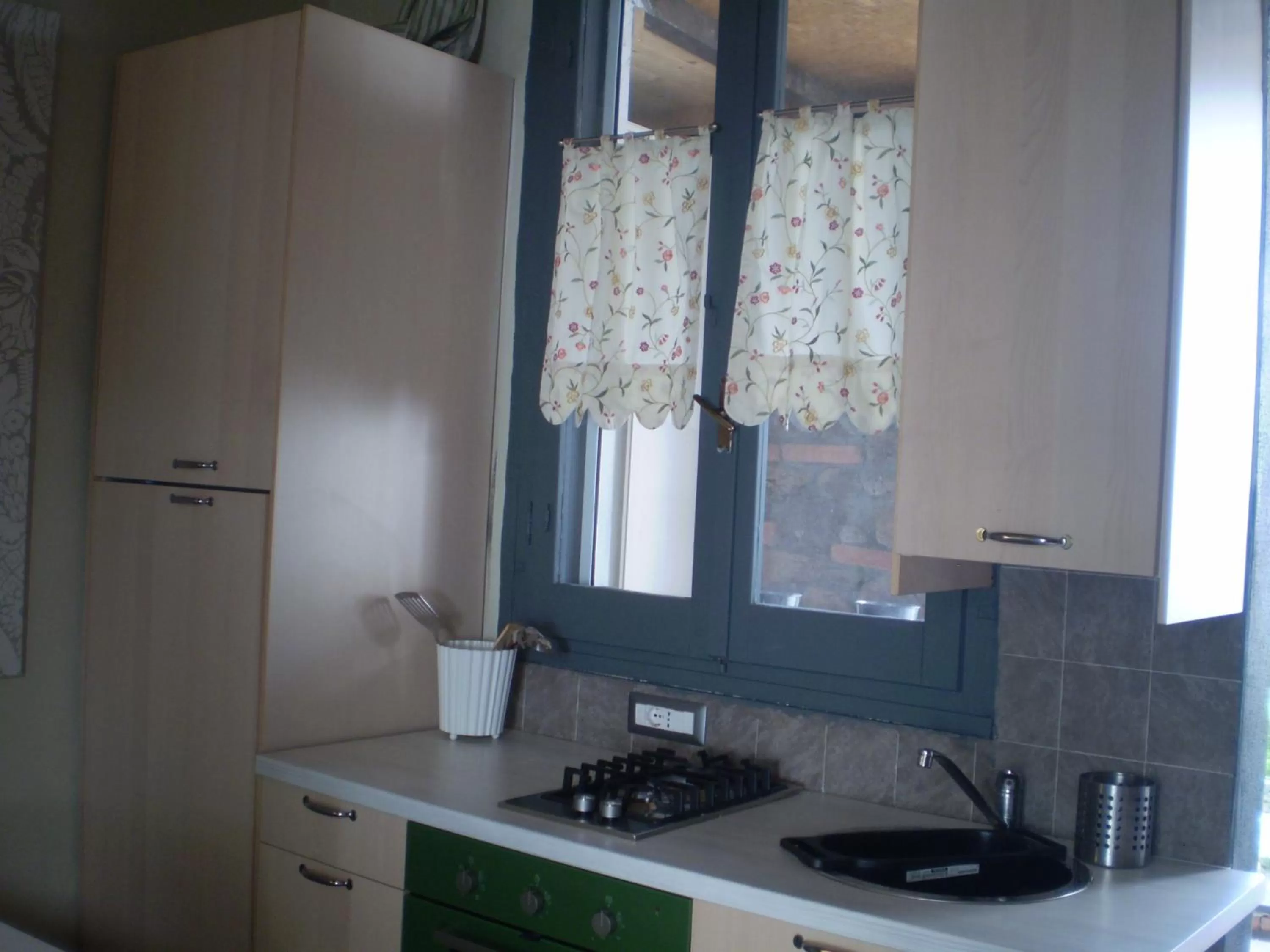 View (from property/room), Kitchen/Kitchenette in Il Giardino Di Emilio