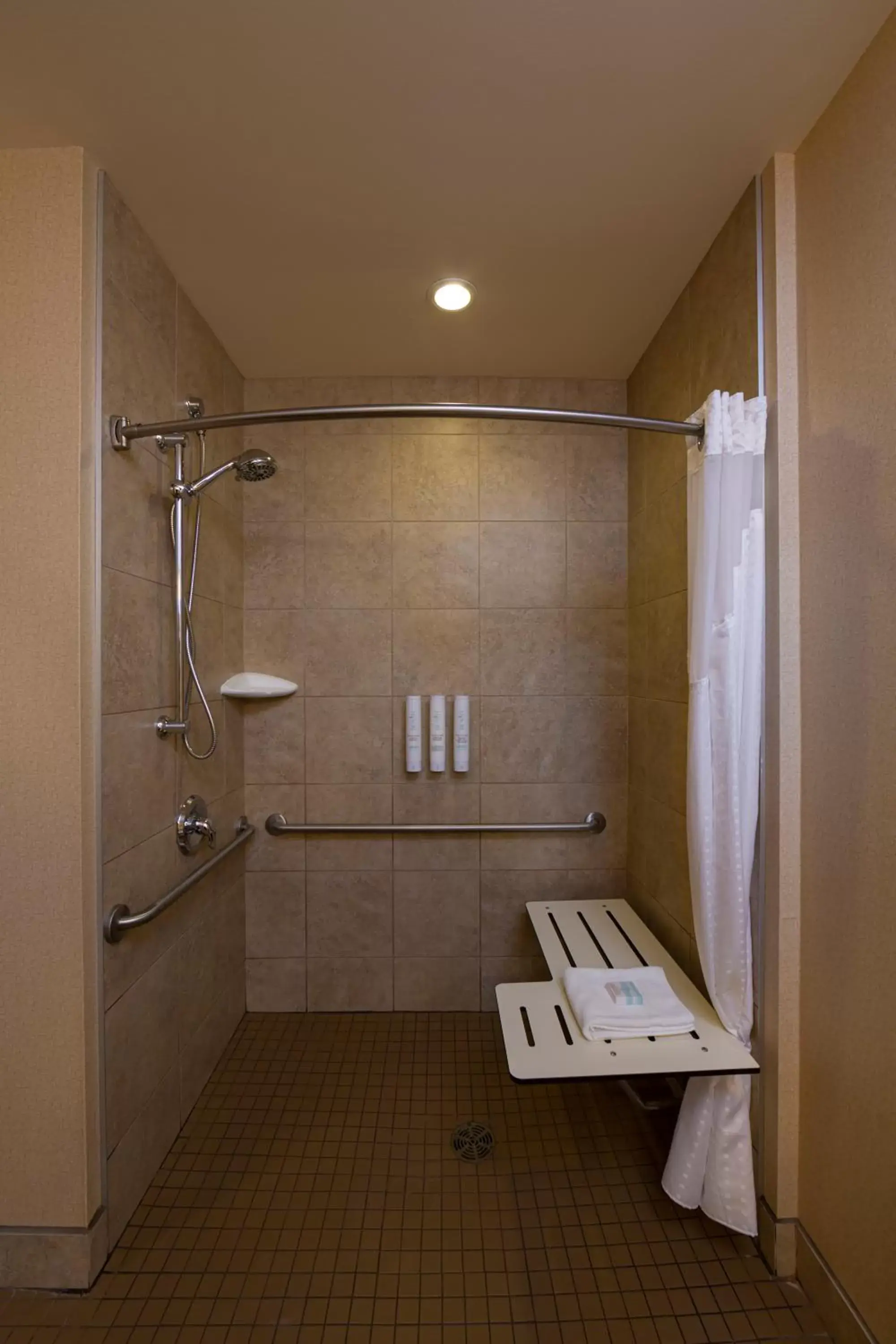 Bathroom in Bayview Hotel