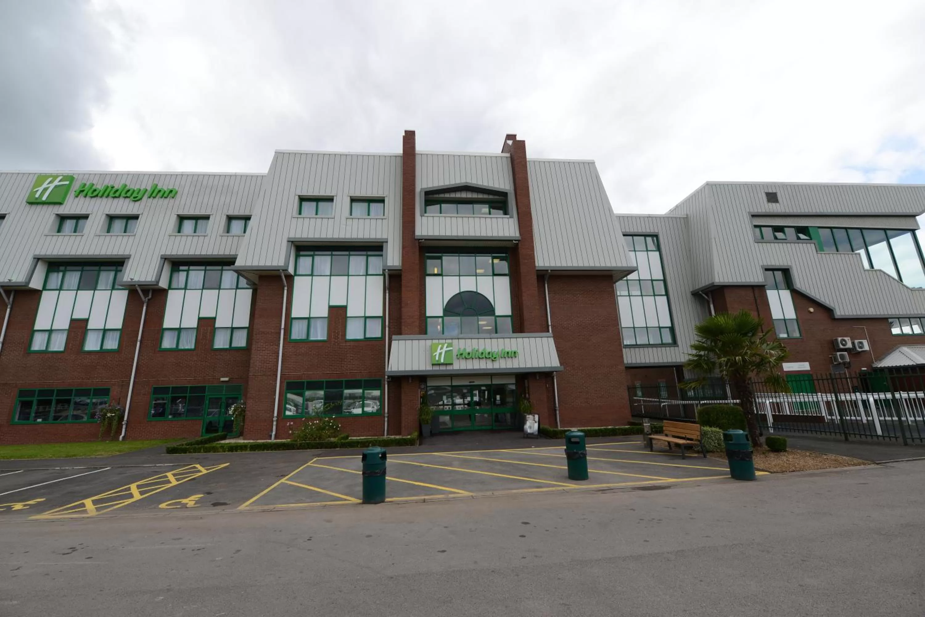 Property building in Holiday Inn Wolverhampton - Racecourse by IHG