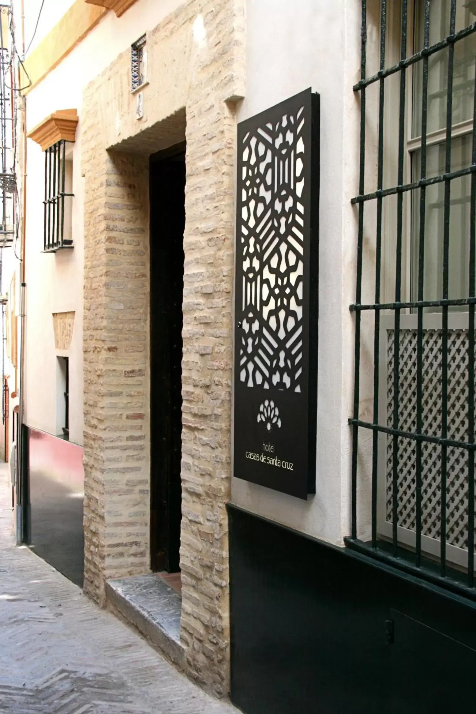 Facade/entrance in Hotel Boutique Casas de Santa Cruz