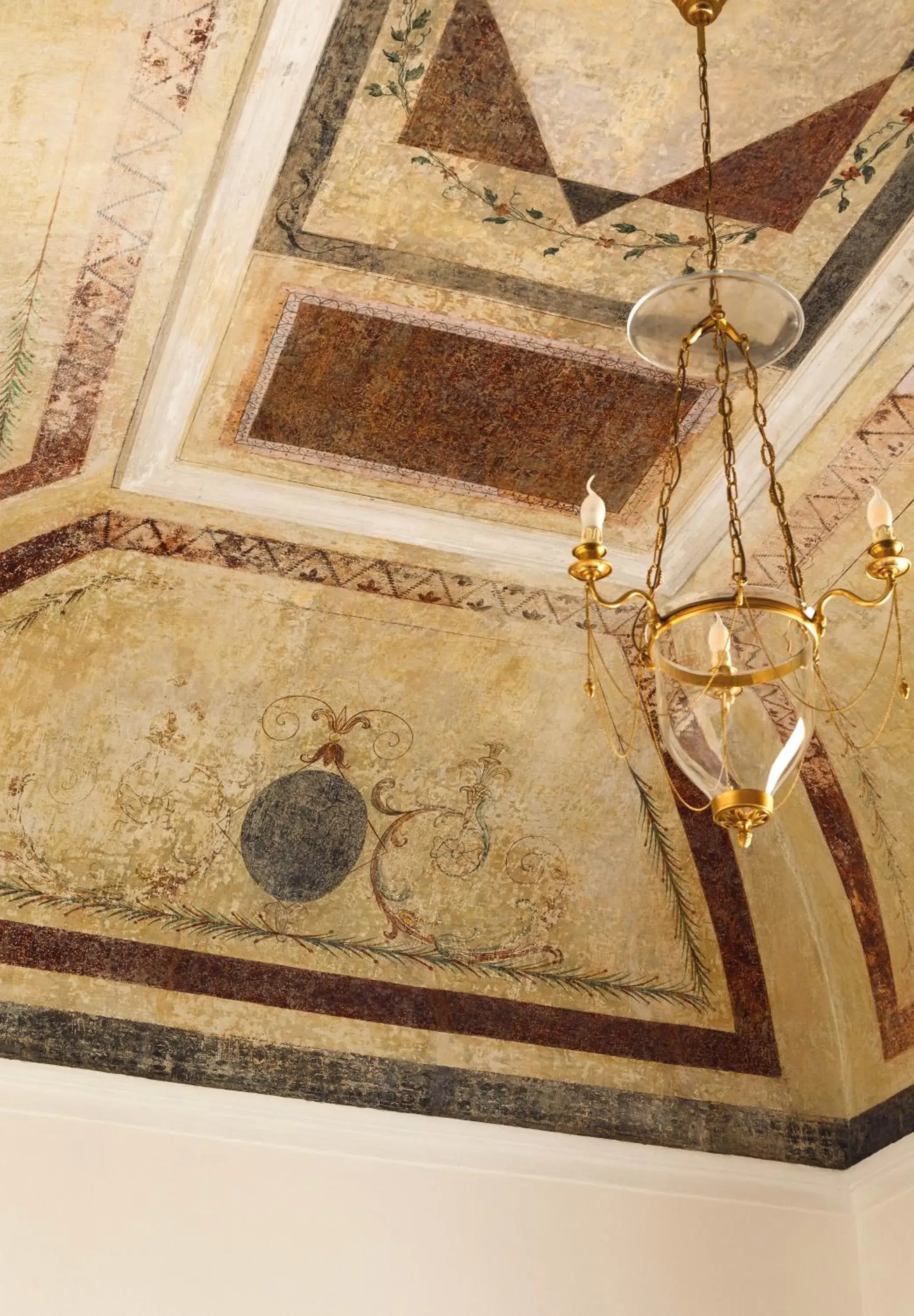 Superior Suite in Caruso, A Belmond Hotel, Amalfi Coast Superior Suite in Caruso, A Belmond Hotel, Amalfi Coast