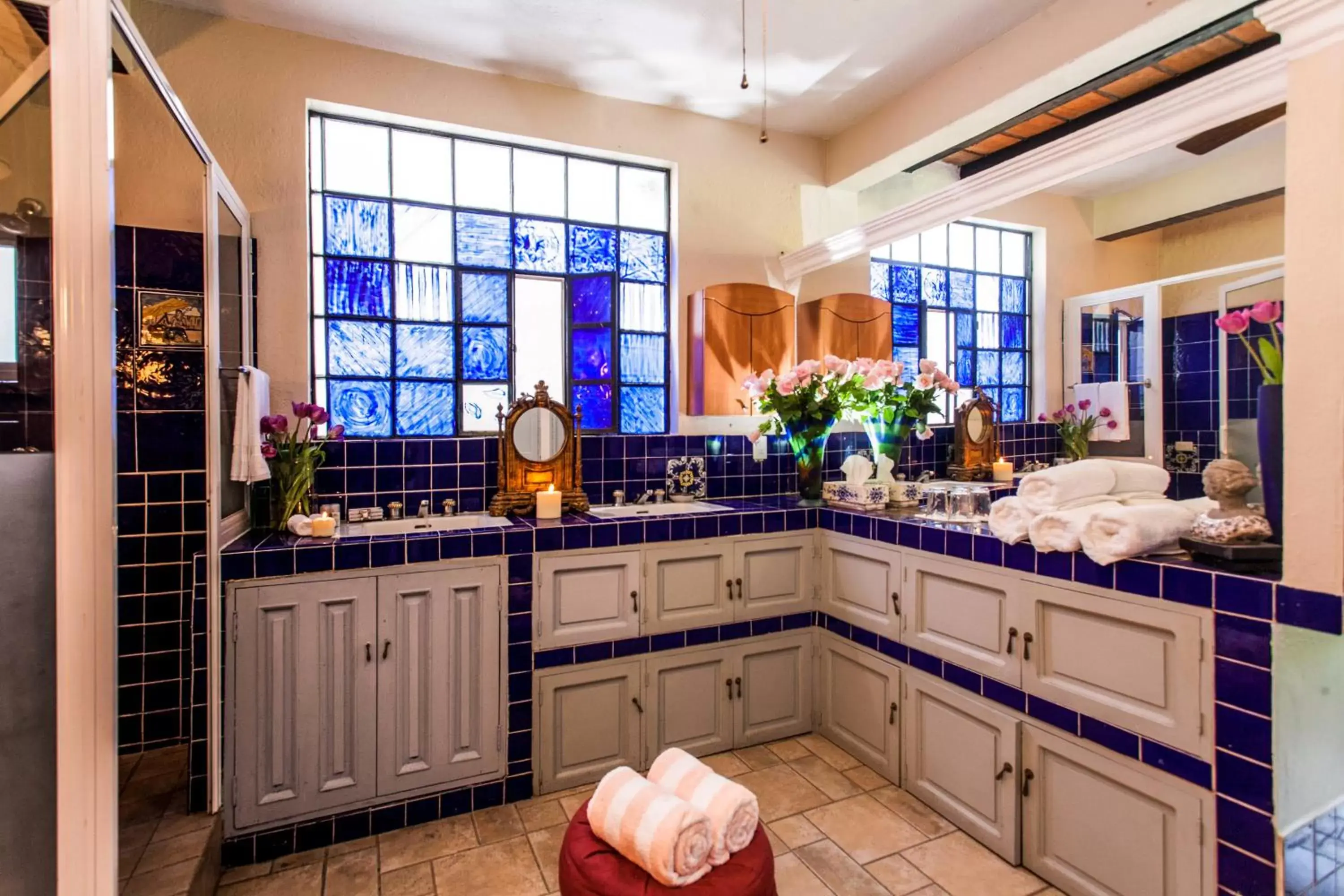 Bathroom, Kitchen/Kitchenette in Garlands Del Rio