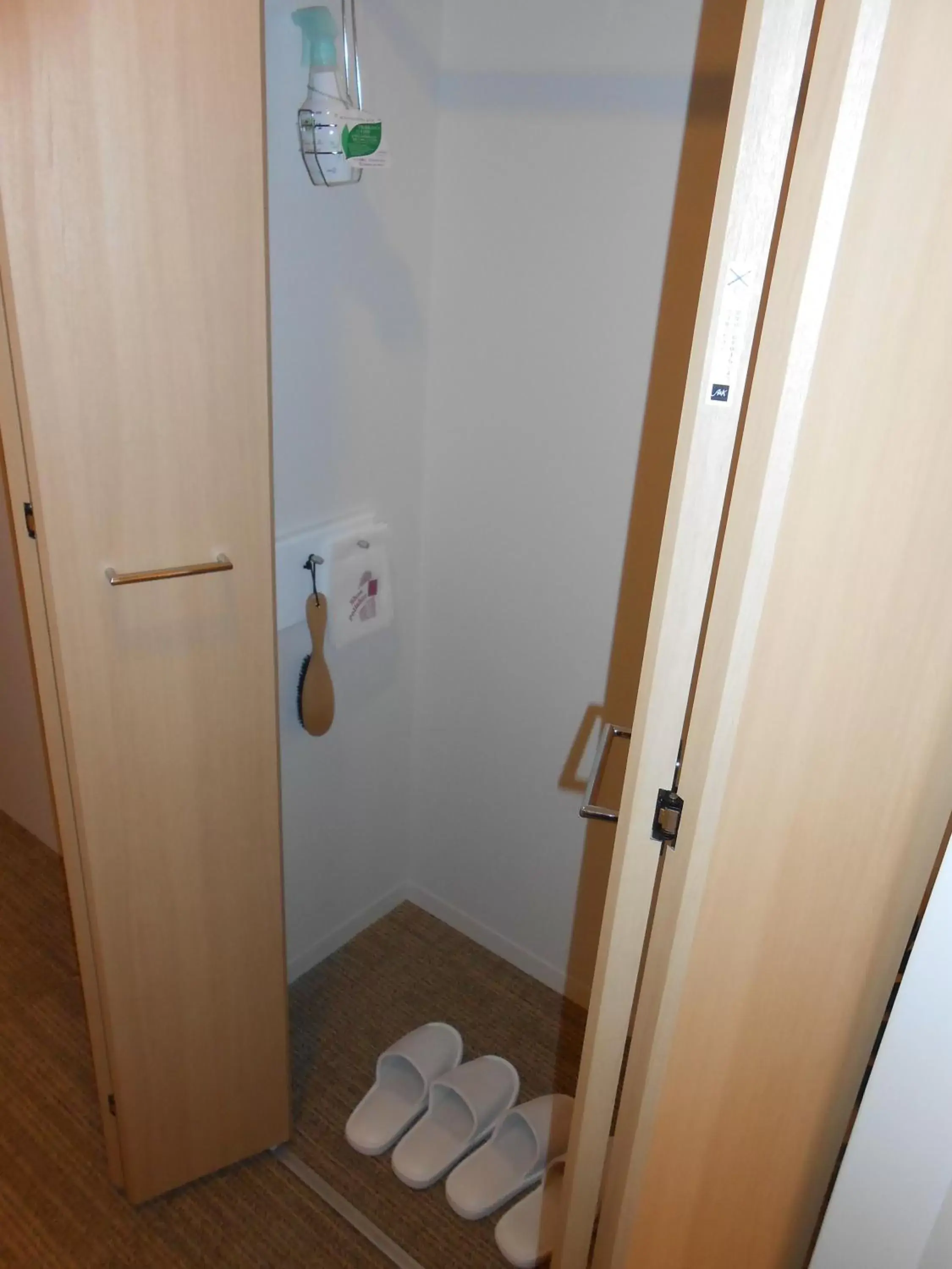Photo of the whole room, Bathroom in Daiwa Roynet Hotel Numazu