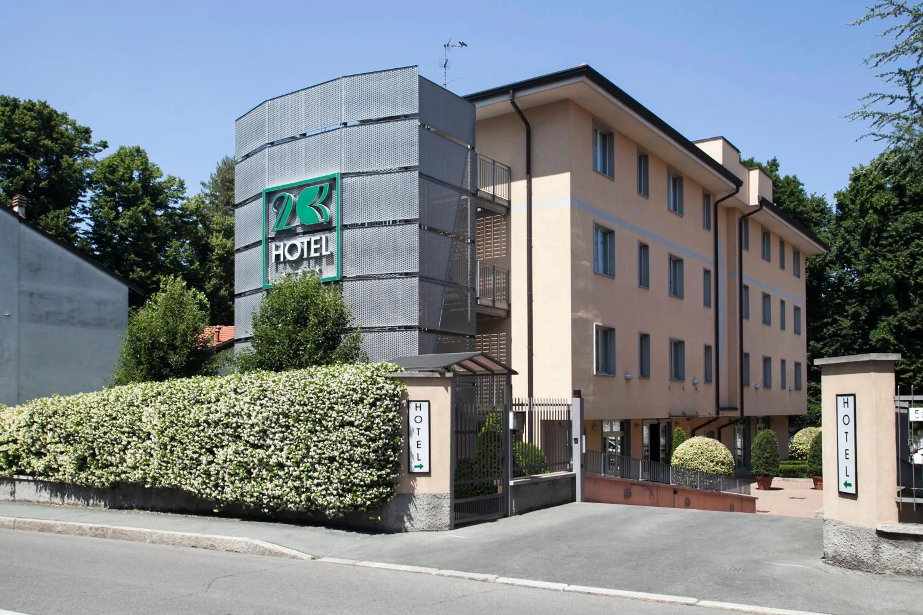 Property building in Hotel 2C