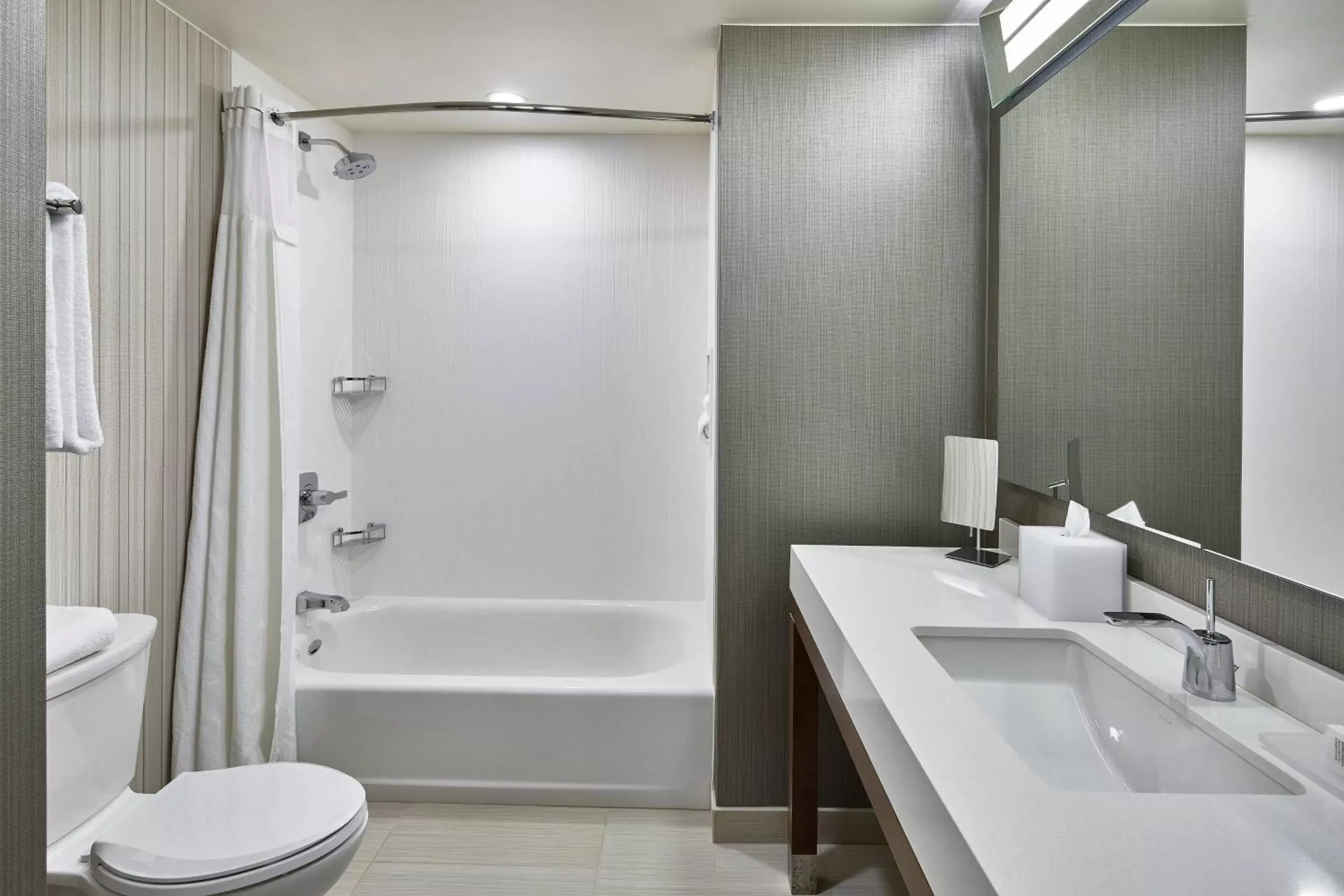 Bathroom in Courtyard by Marriott Albany Airport