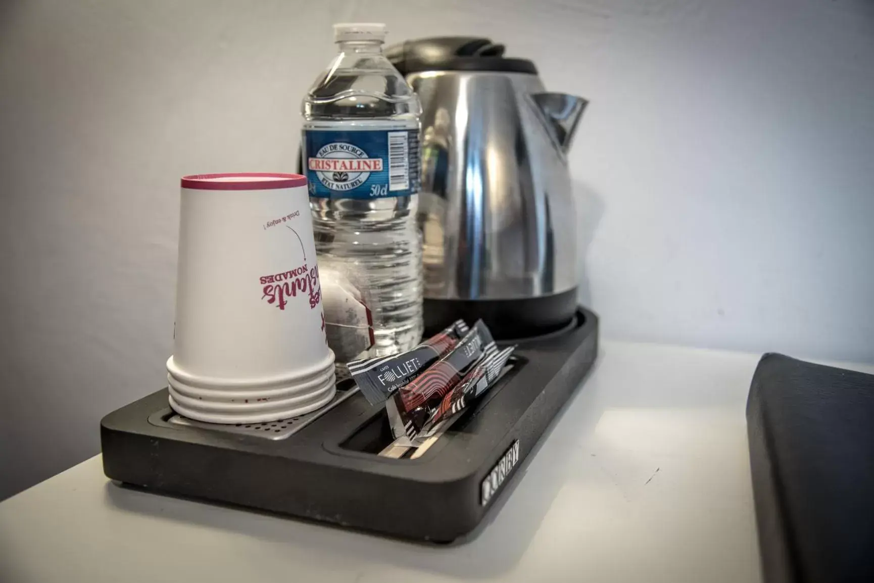 Coffee/tea facilities in Hôtel Le Marintan