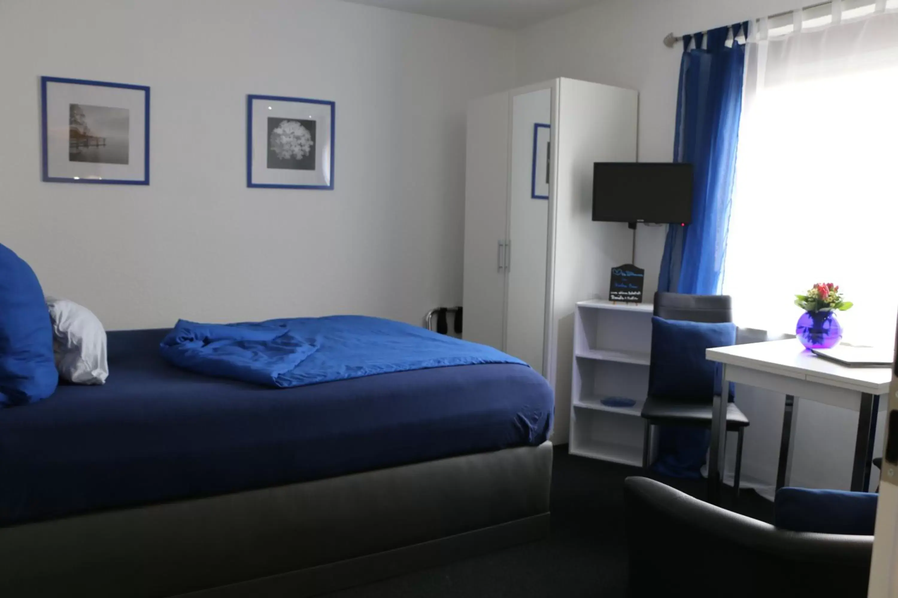 Photo of the whole room, Bed in Buntes Moor Photo of the whole room, Bed in Buntes Moor