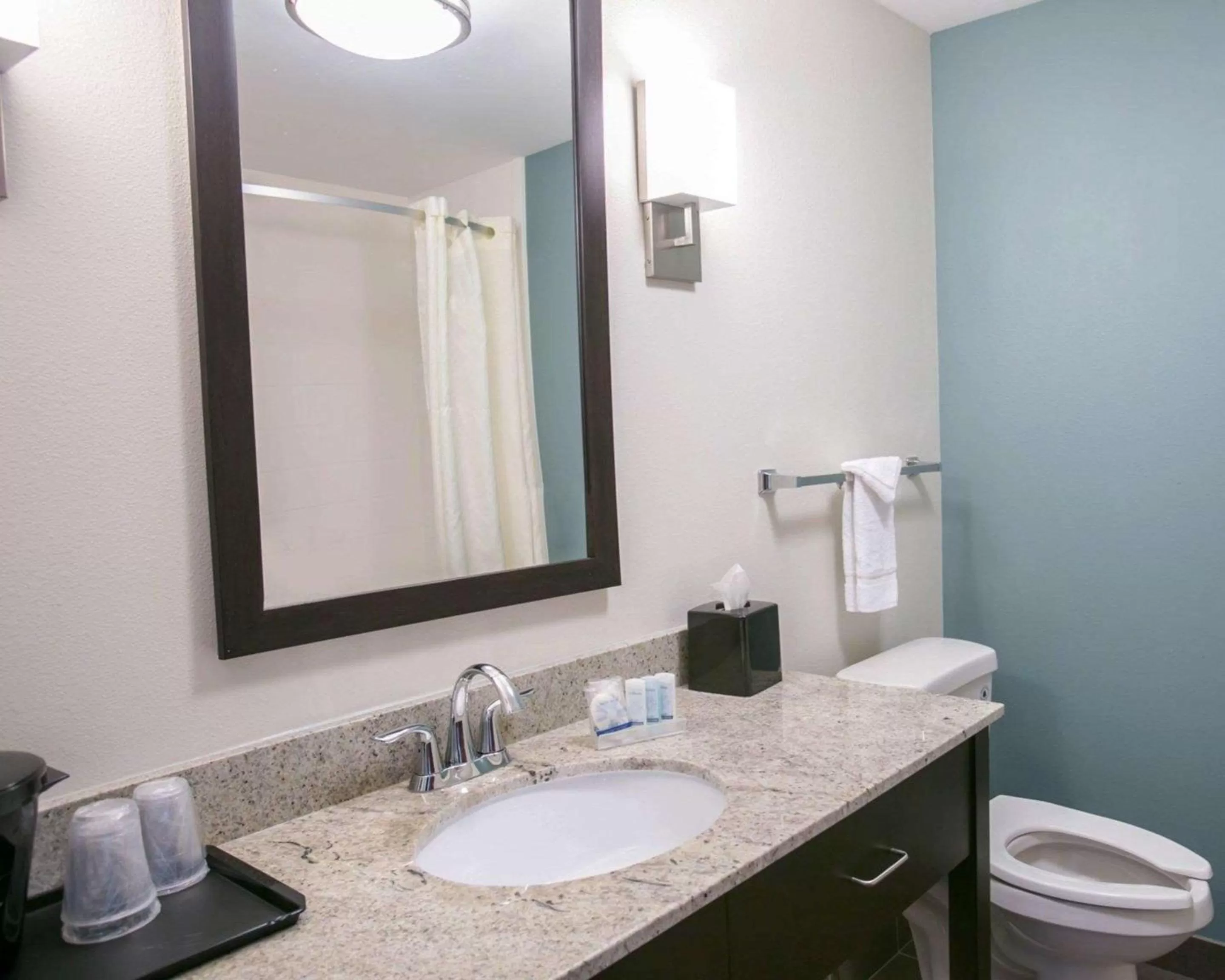 Bathroom in Sleep Inn & Suites Austin North - I-35