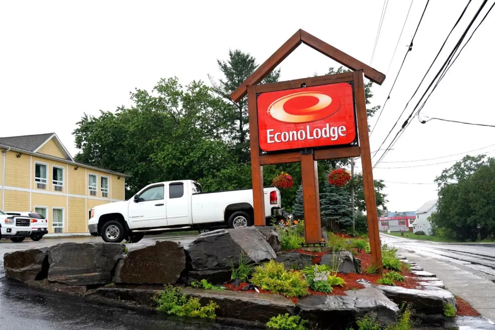 Property logo or sign in Econolodge Huntsville