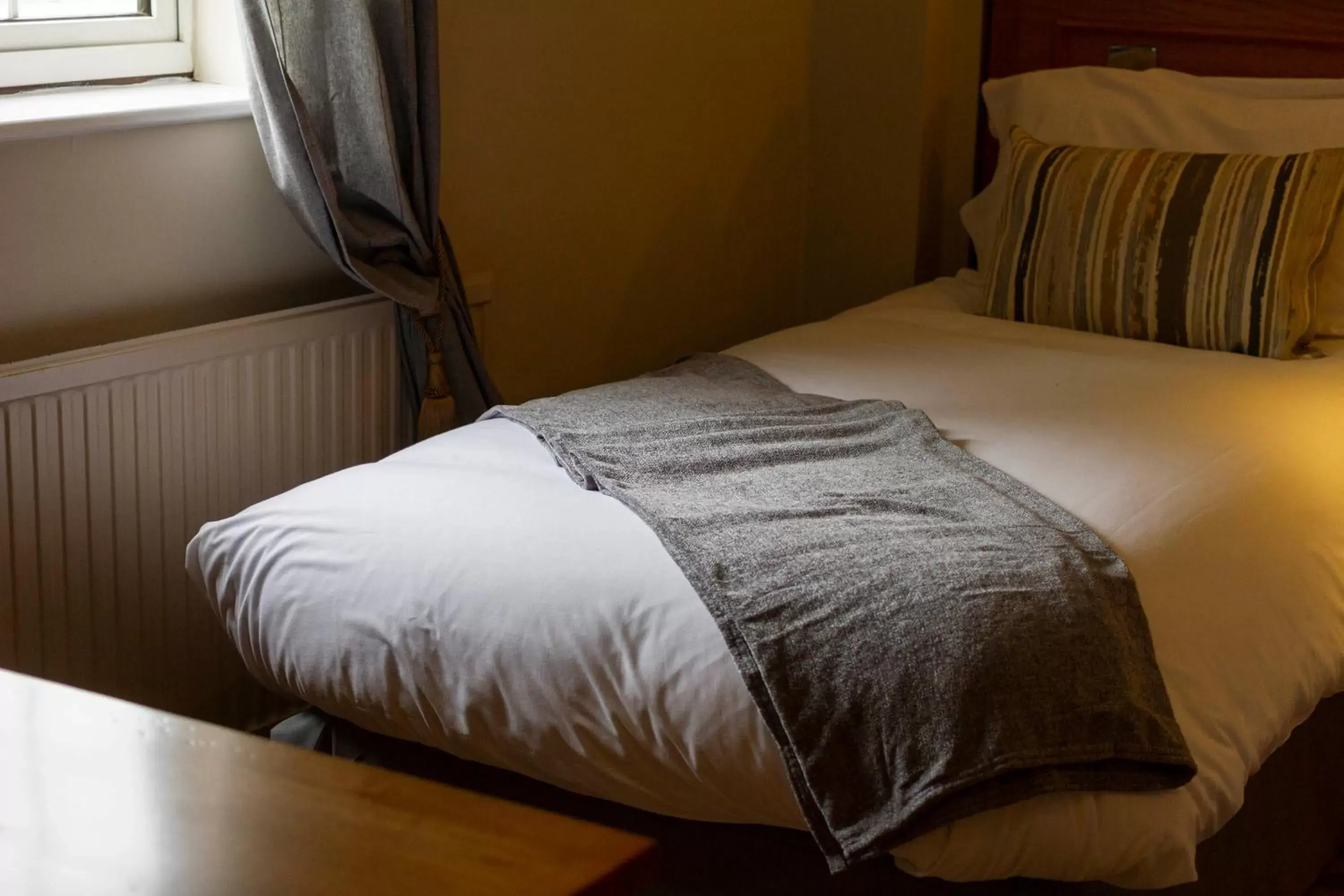 Bedroom, Bed in The Sea Trout Inn