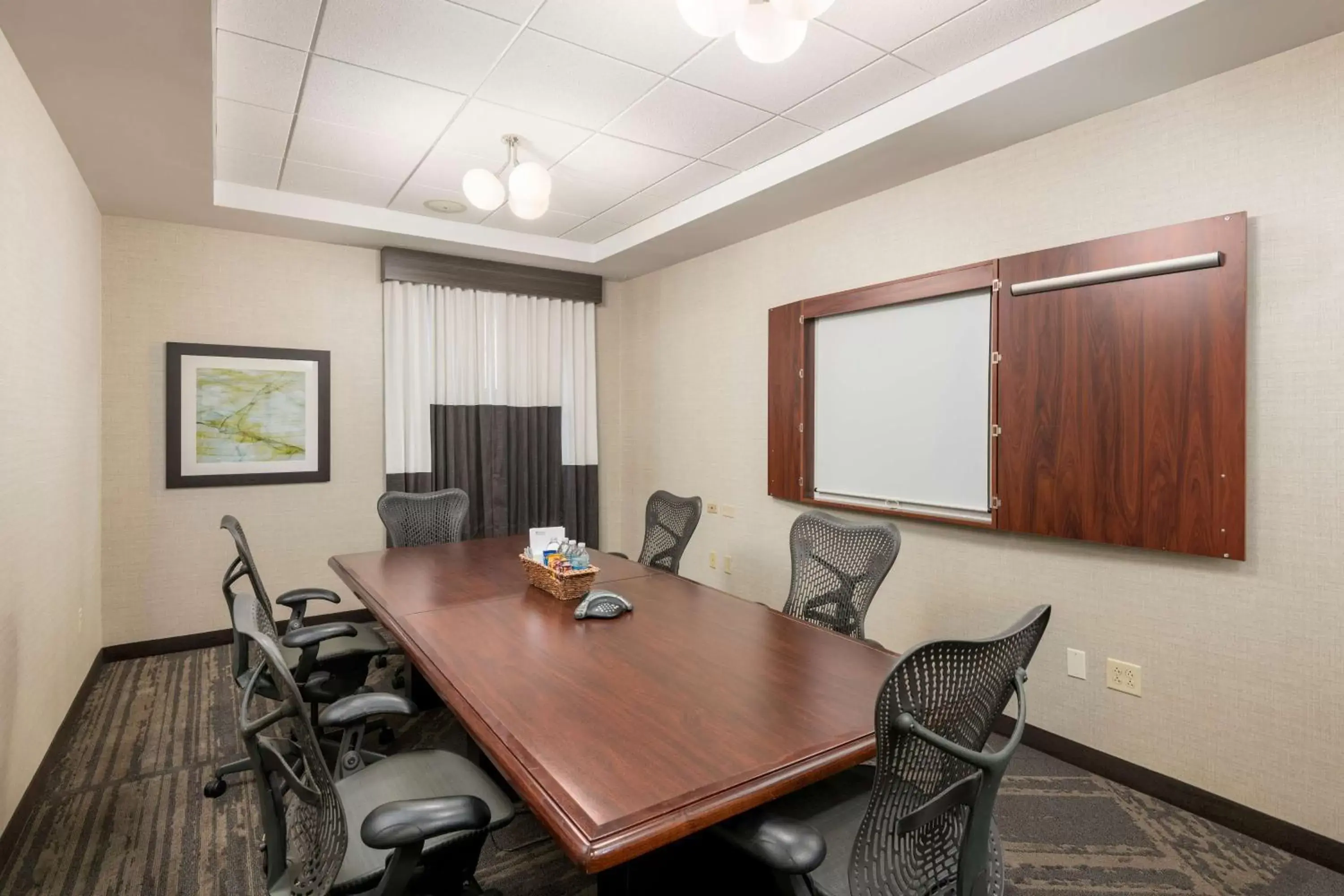 Meeting/conference room in Hilton Garden Inn Silver Spring White Oak