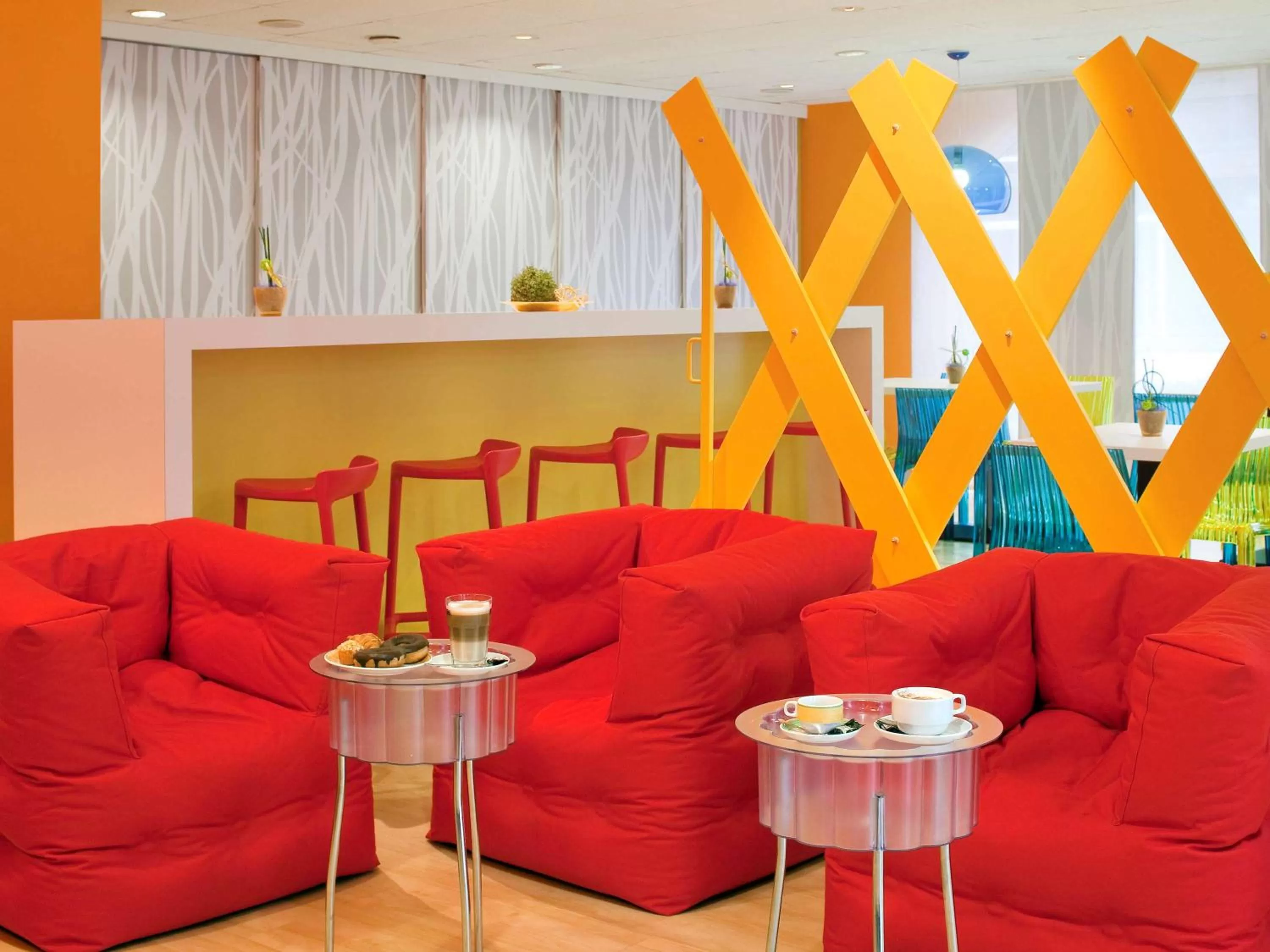 Lounge or bar in ibis Styles Duesseldorf-Neuss